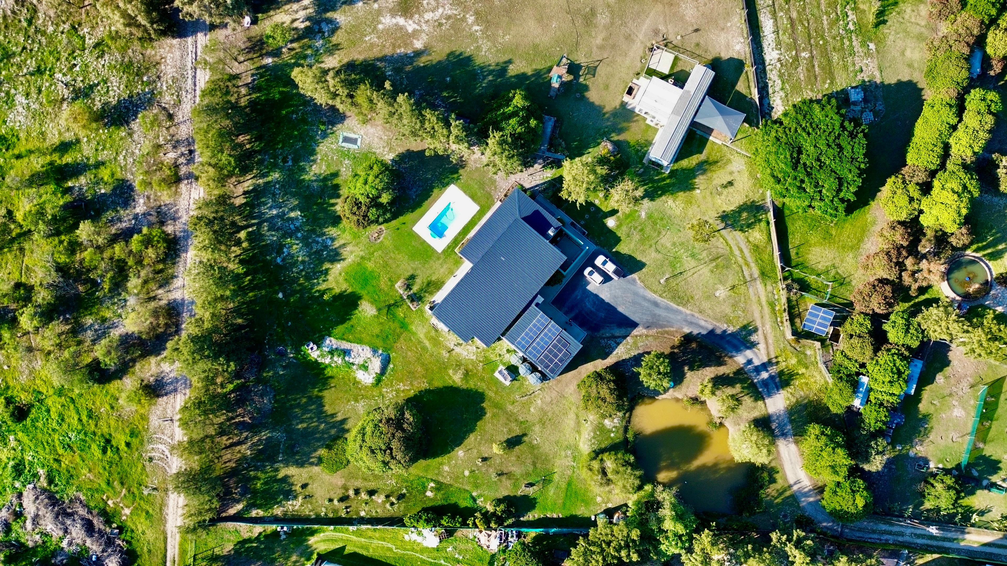 Image 4 of 6