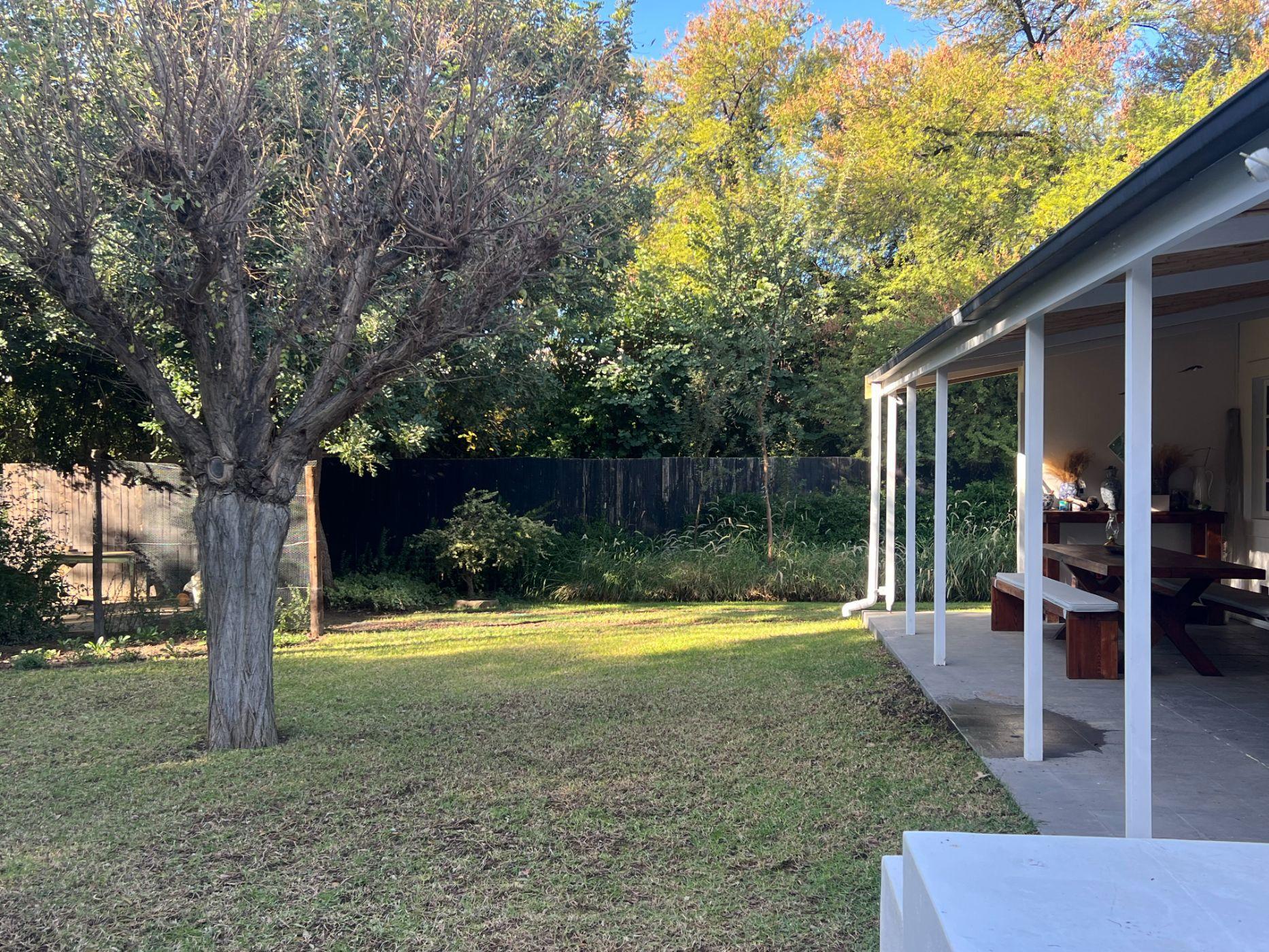 Image 4 of 6
