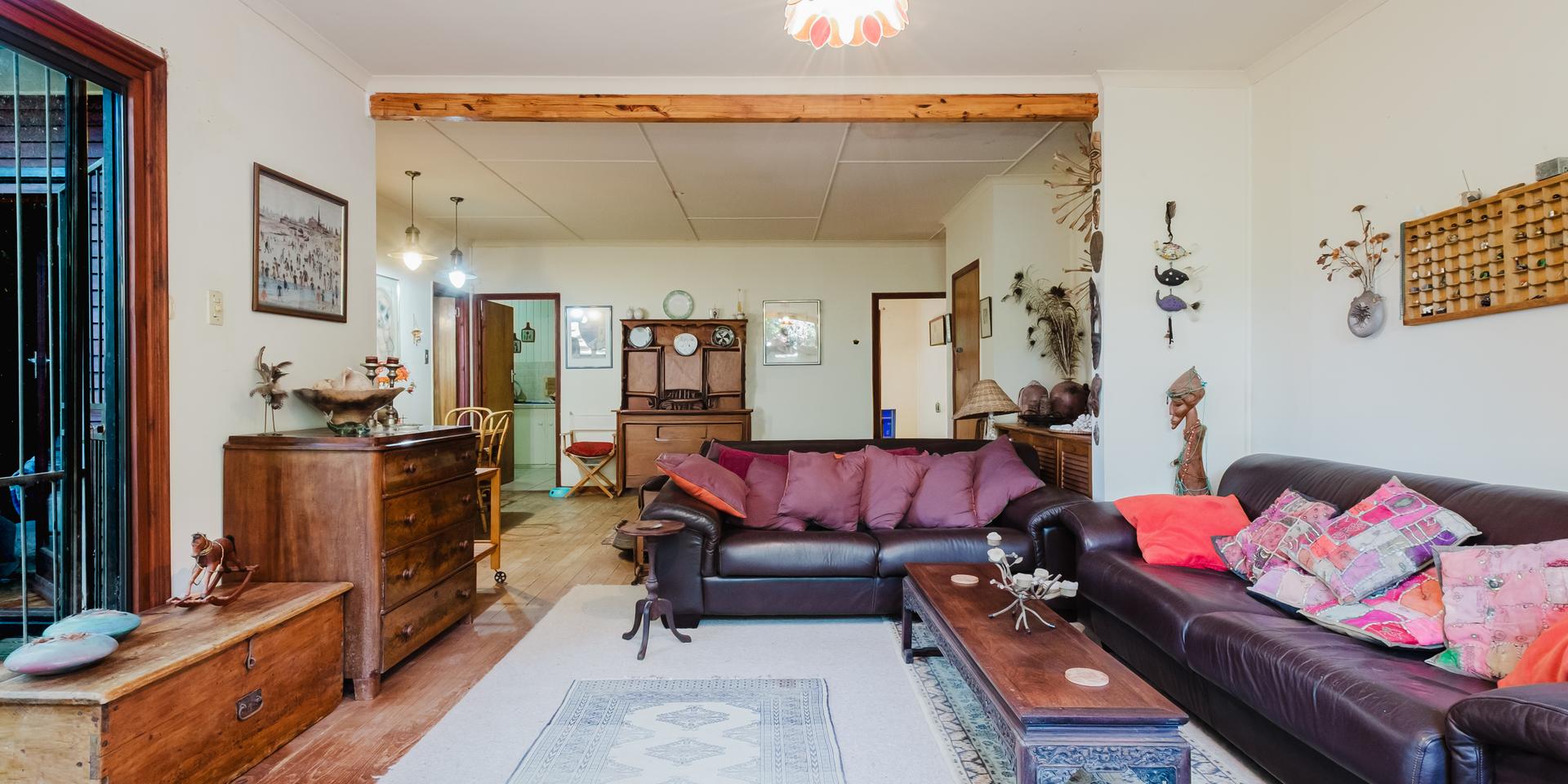 Image 4 of 6