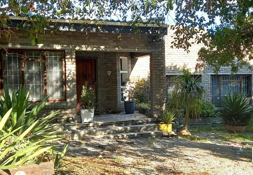 Image 2 of 6