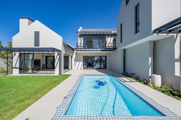 Main property image