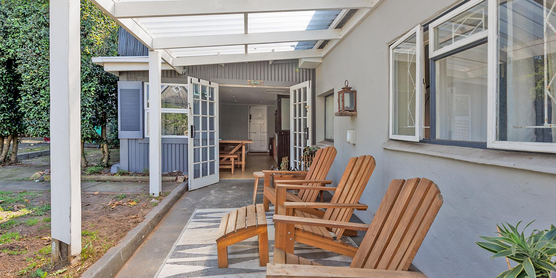 Image 4 of 6