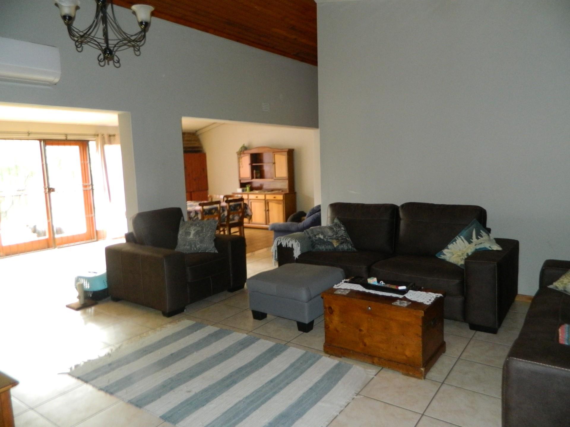 Image 4 of 6