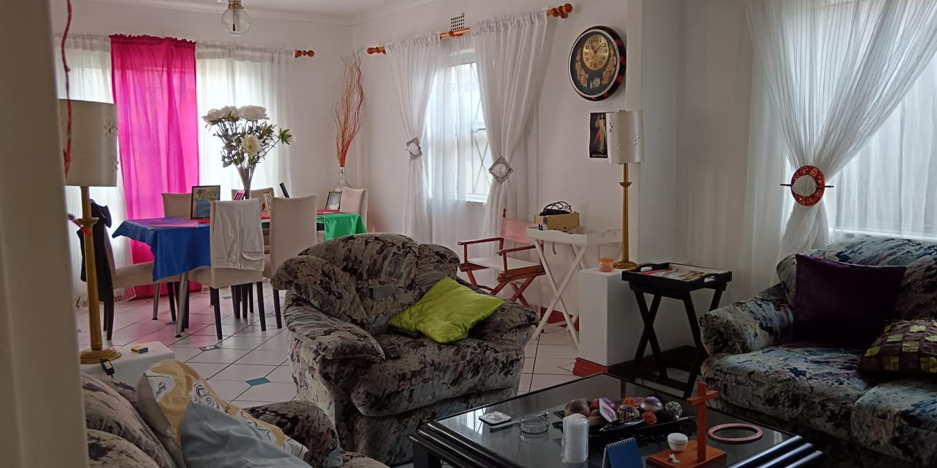 Image 4 of 6
