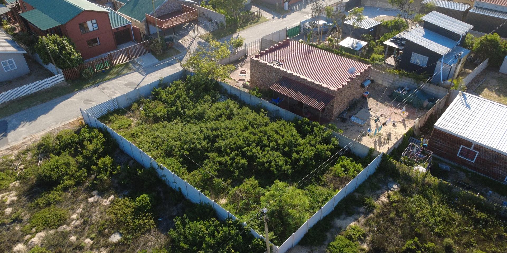 Image 4 of 6
