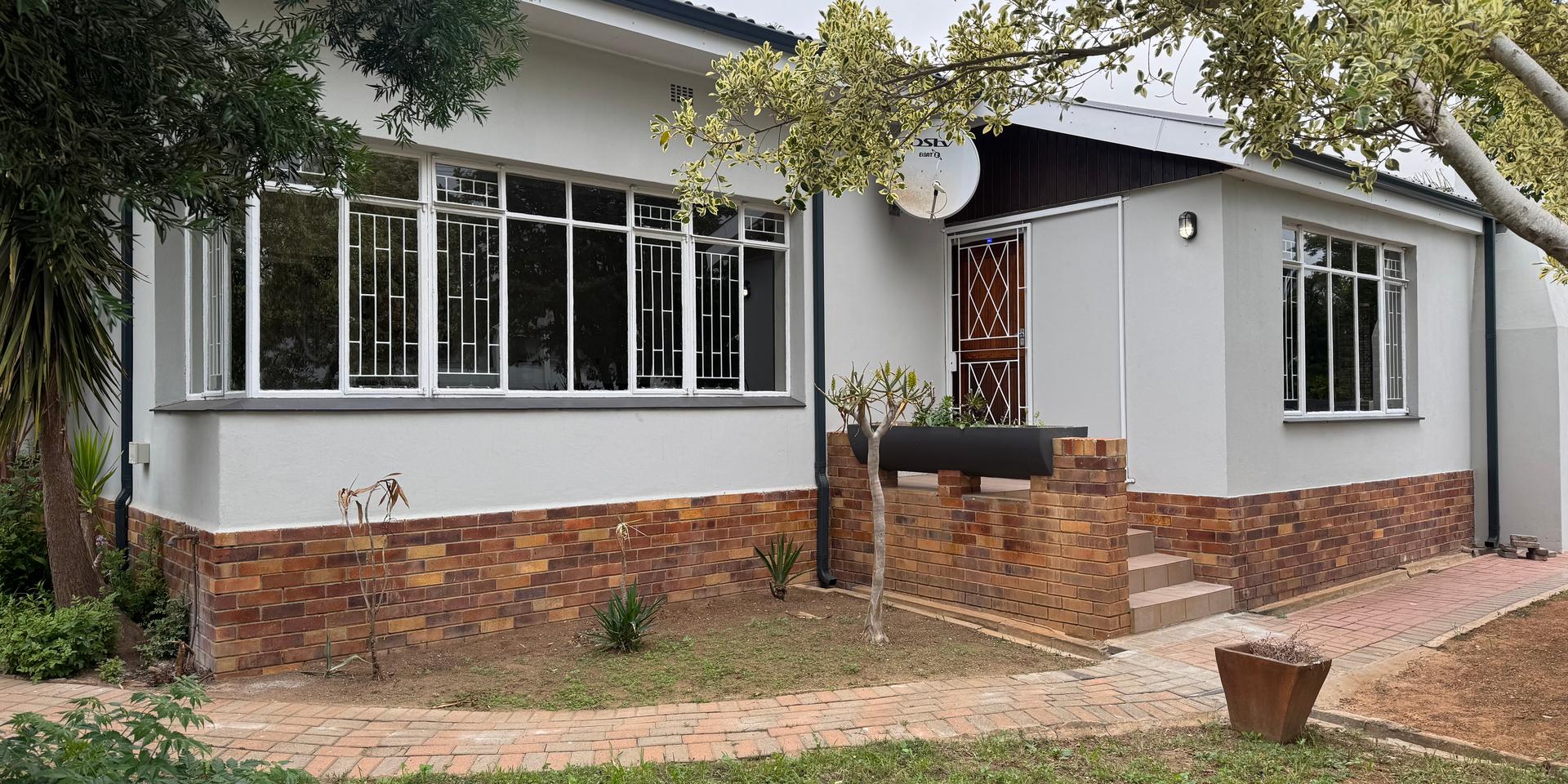 Image 2 of 6