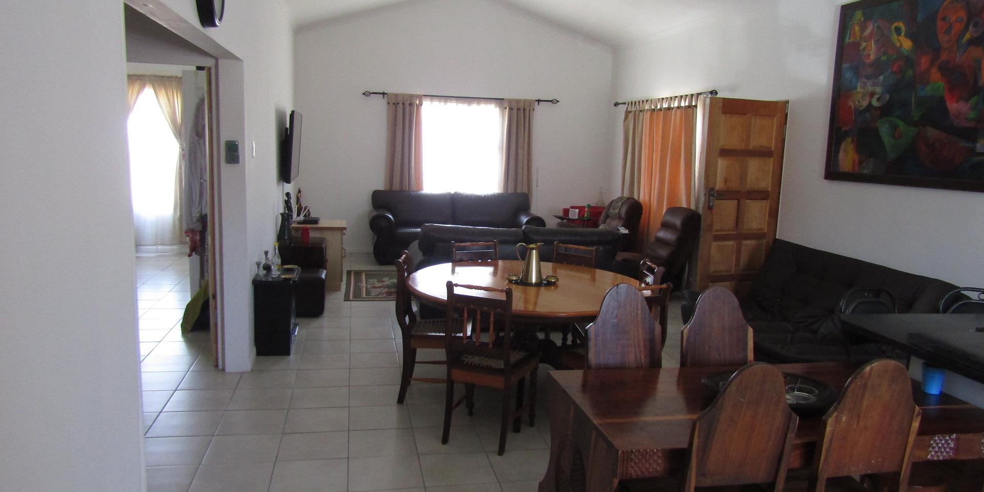 Image 2 of 6