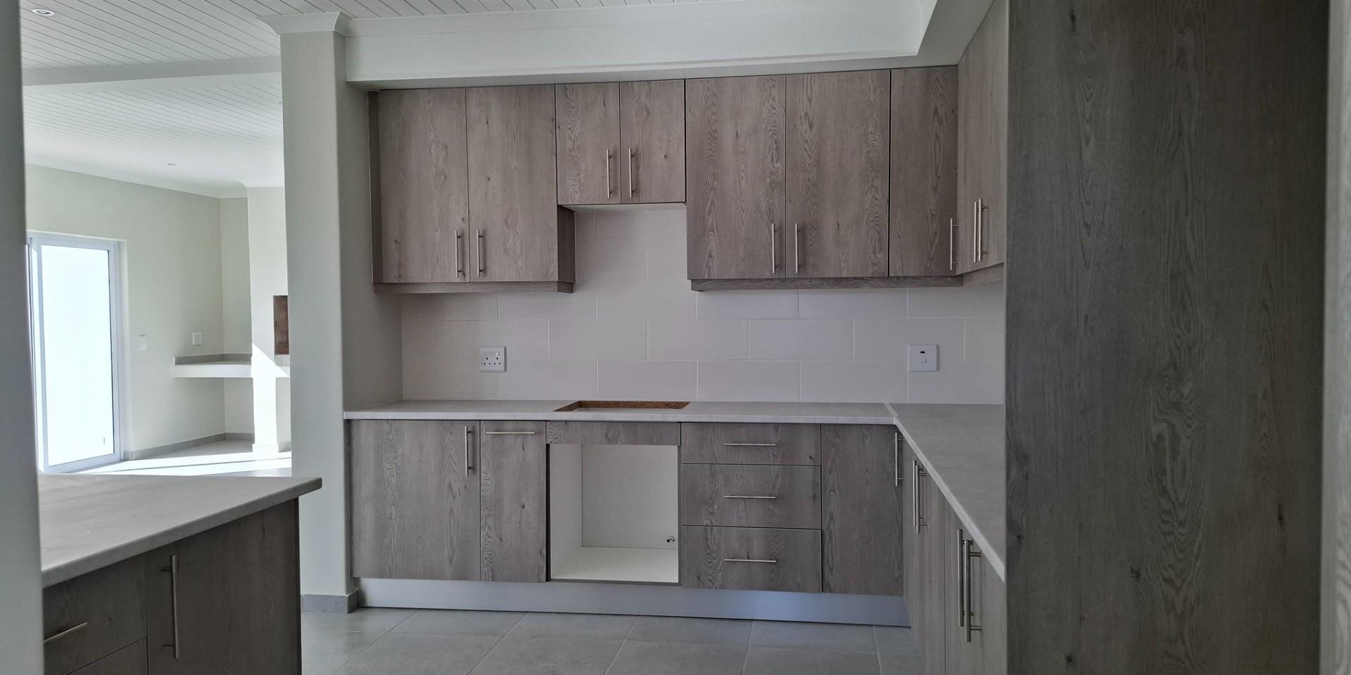 Image 5 of 6