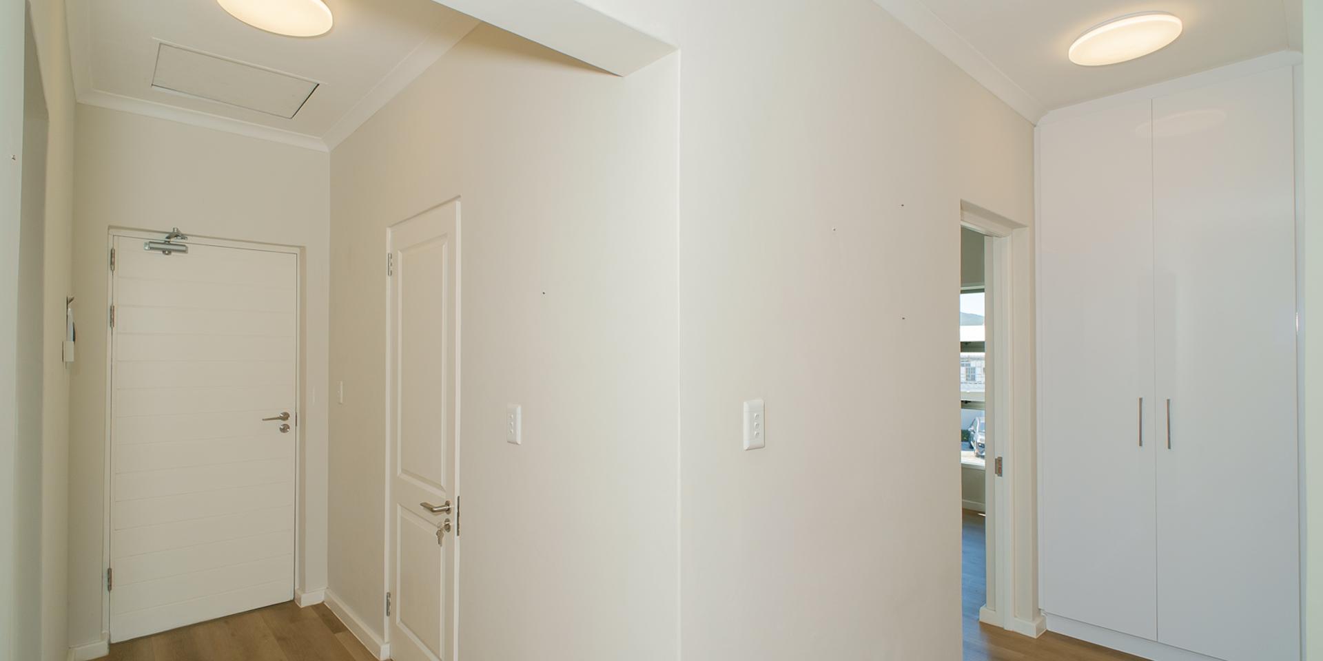 Image 3 of 6