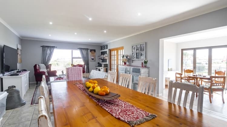 Main property image