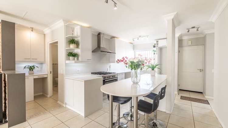 Main property image