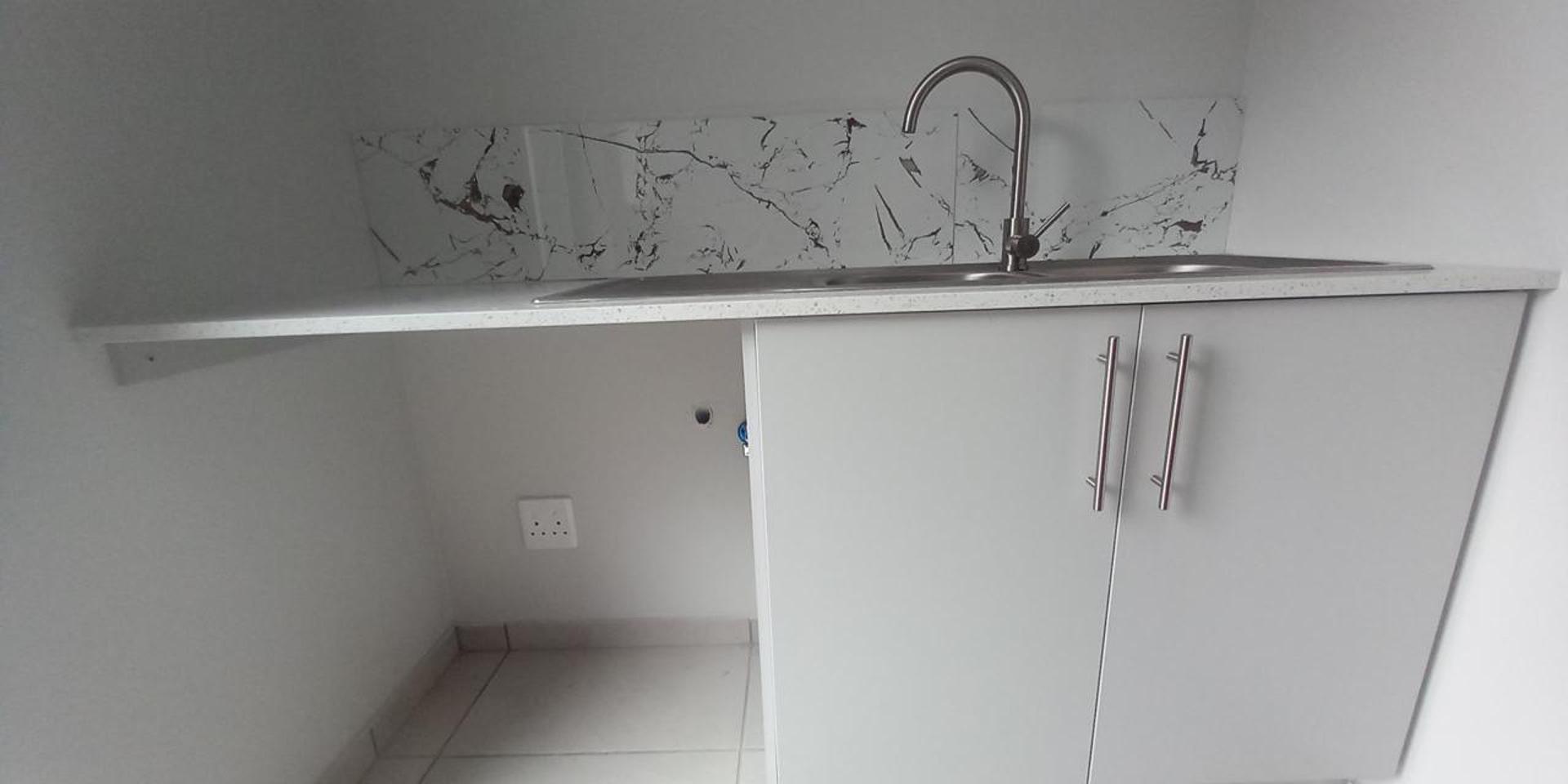 Image 5 of 6