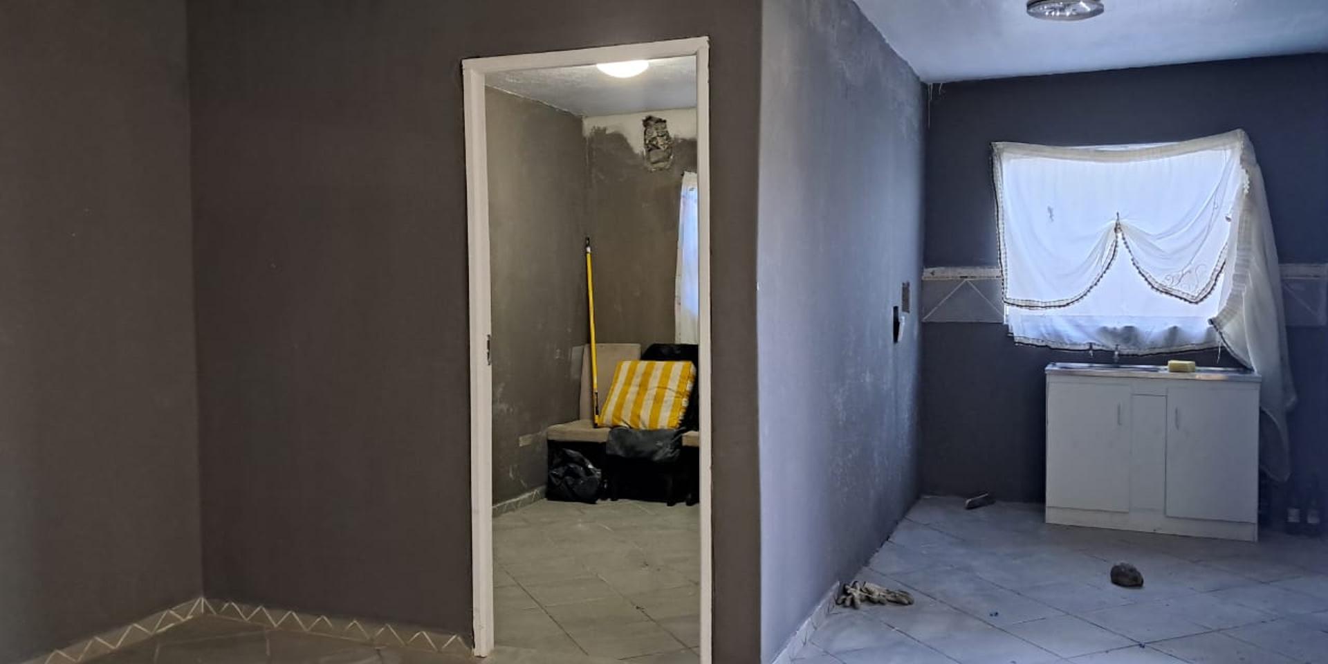 Image 5 of 6