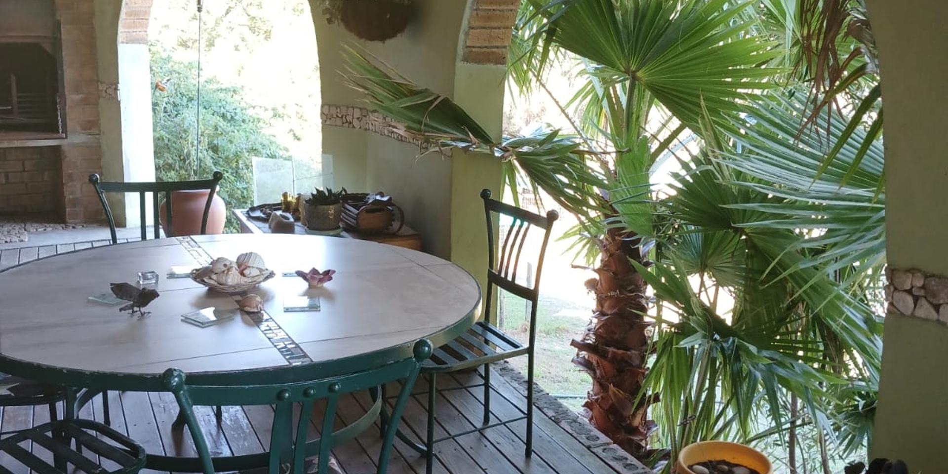 Image 4 of 6