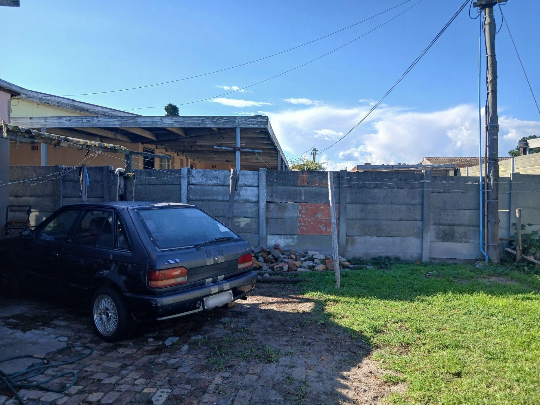 Image 2 of 6