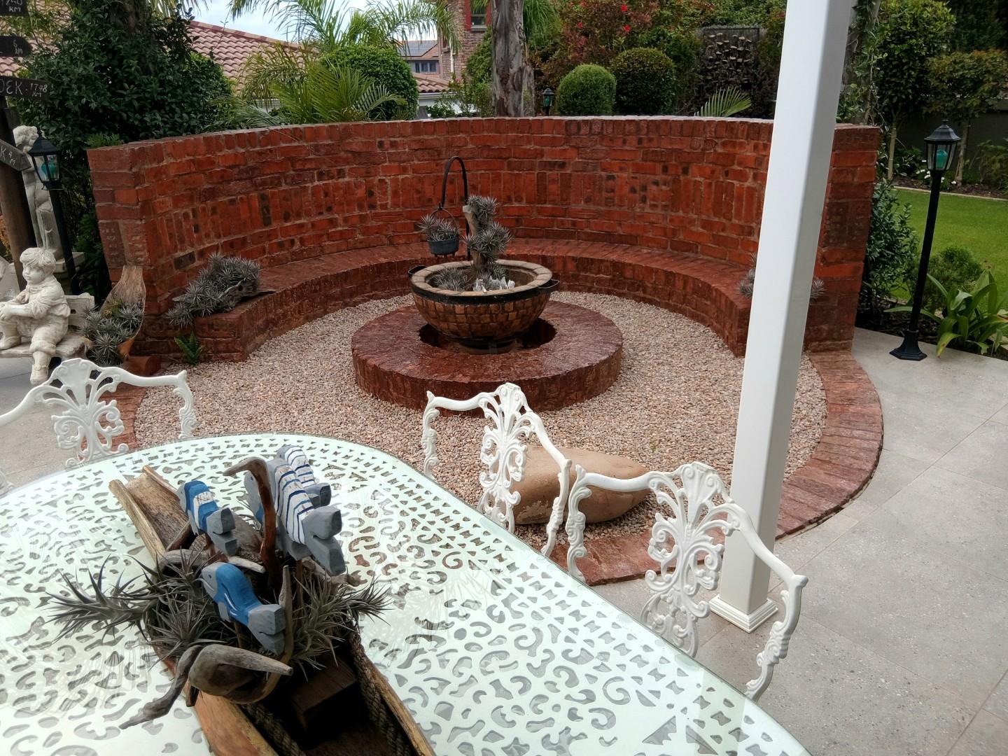 Image 4 of 6