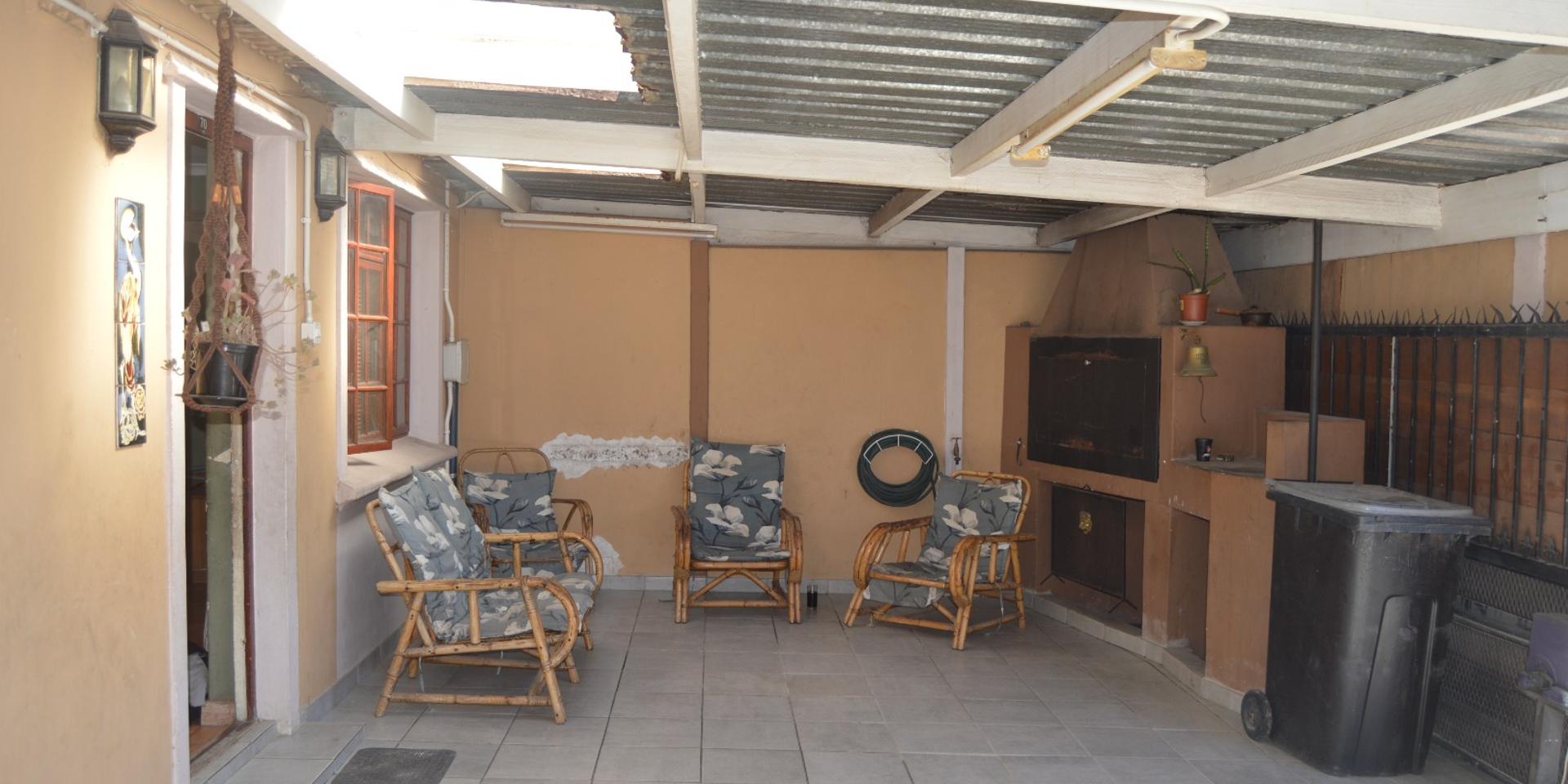 Image 3 of 6