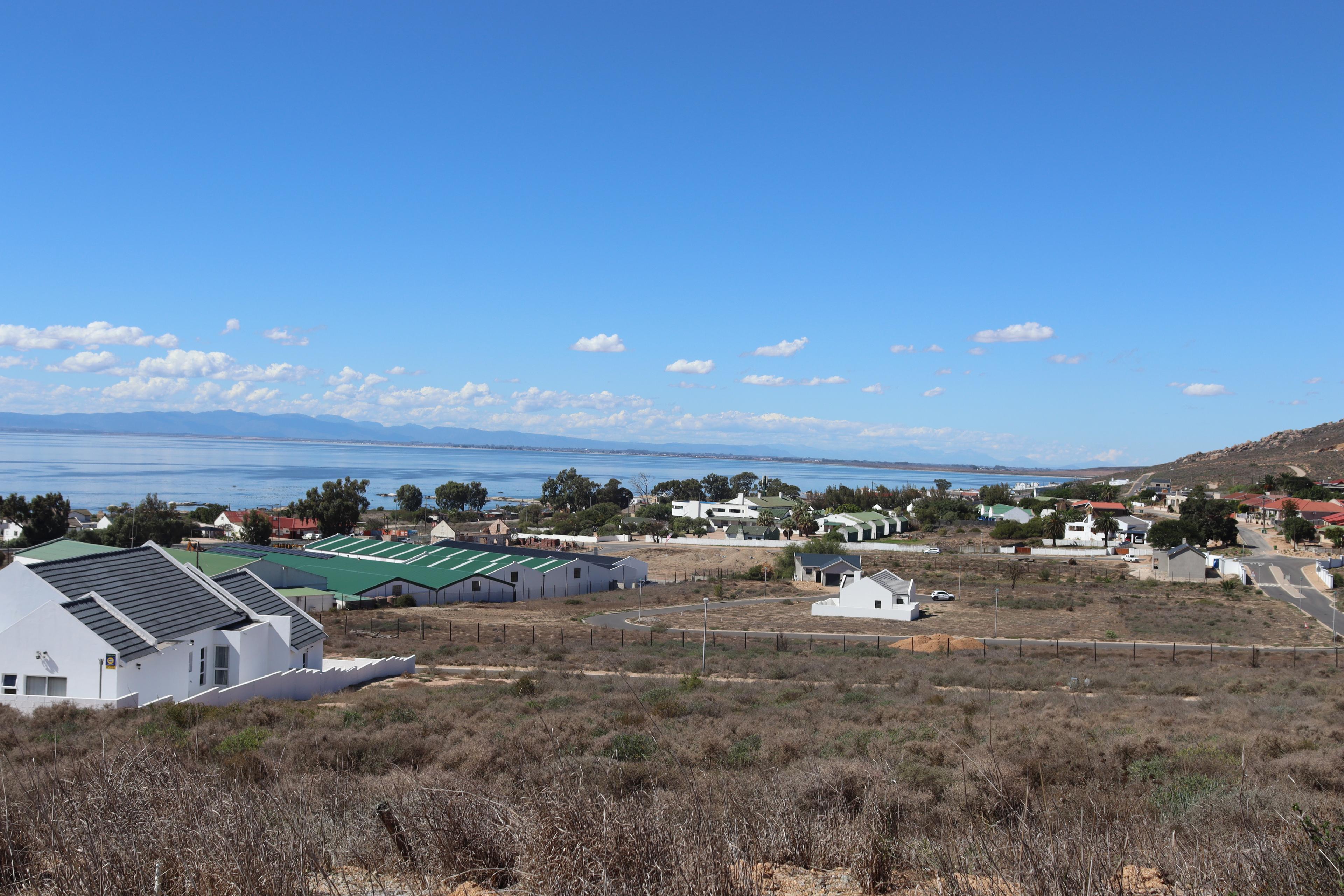 Image 4 of 6