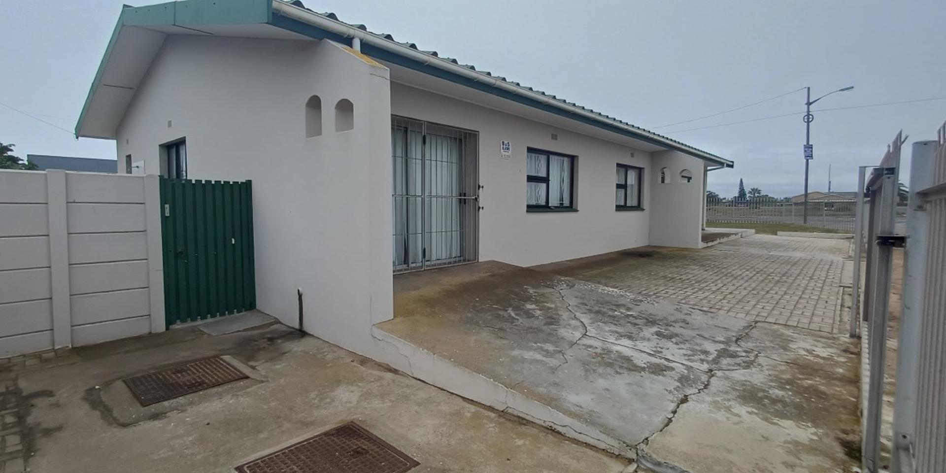 Image 4 of 6