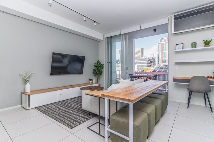 Main property image