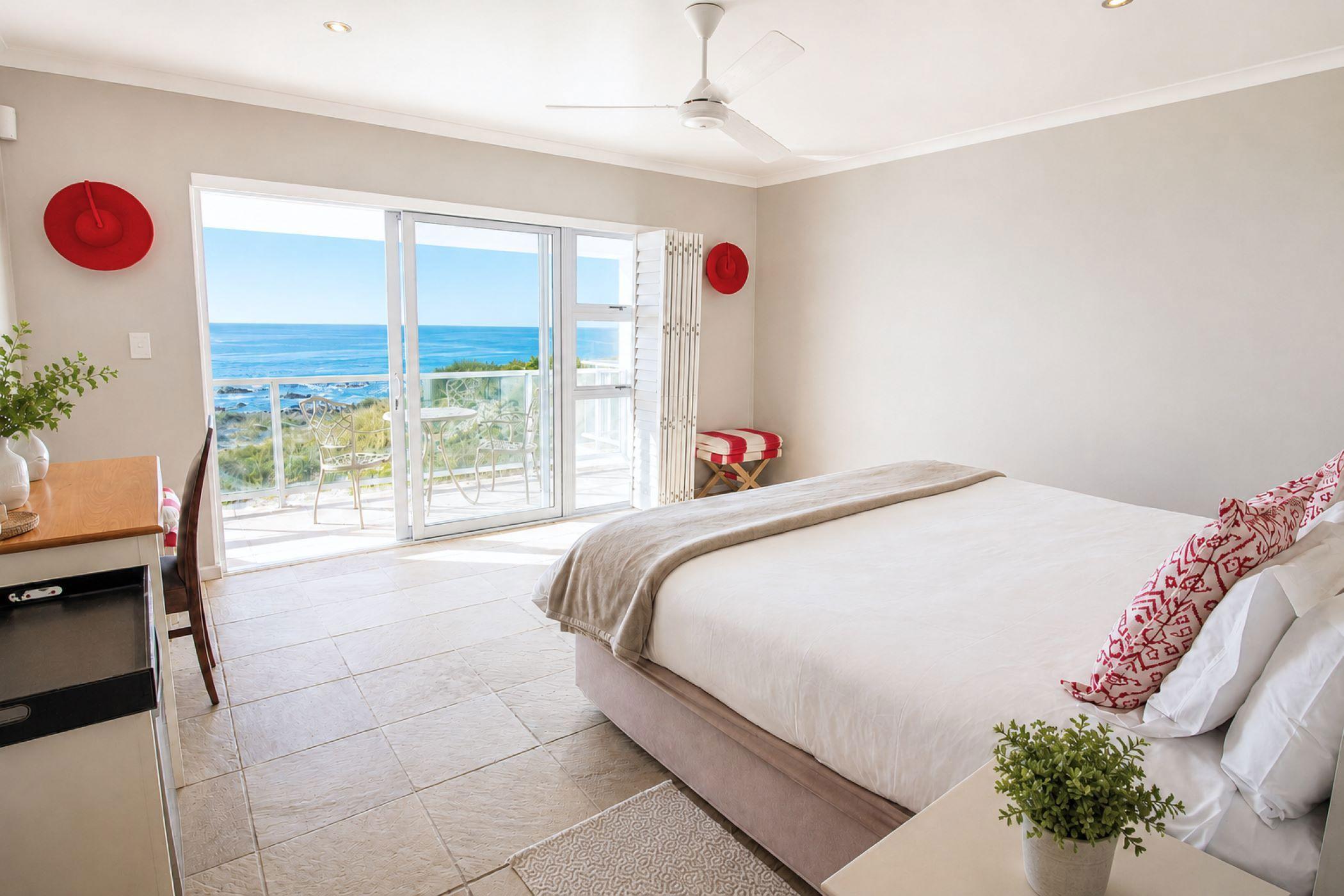 Image 3 of 6