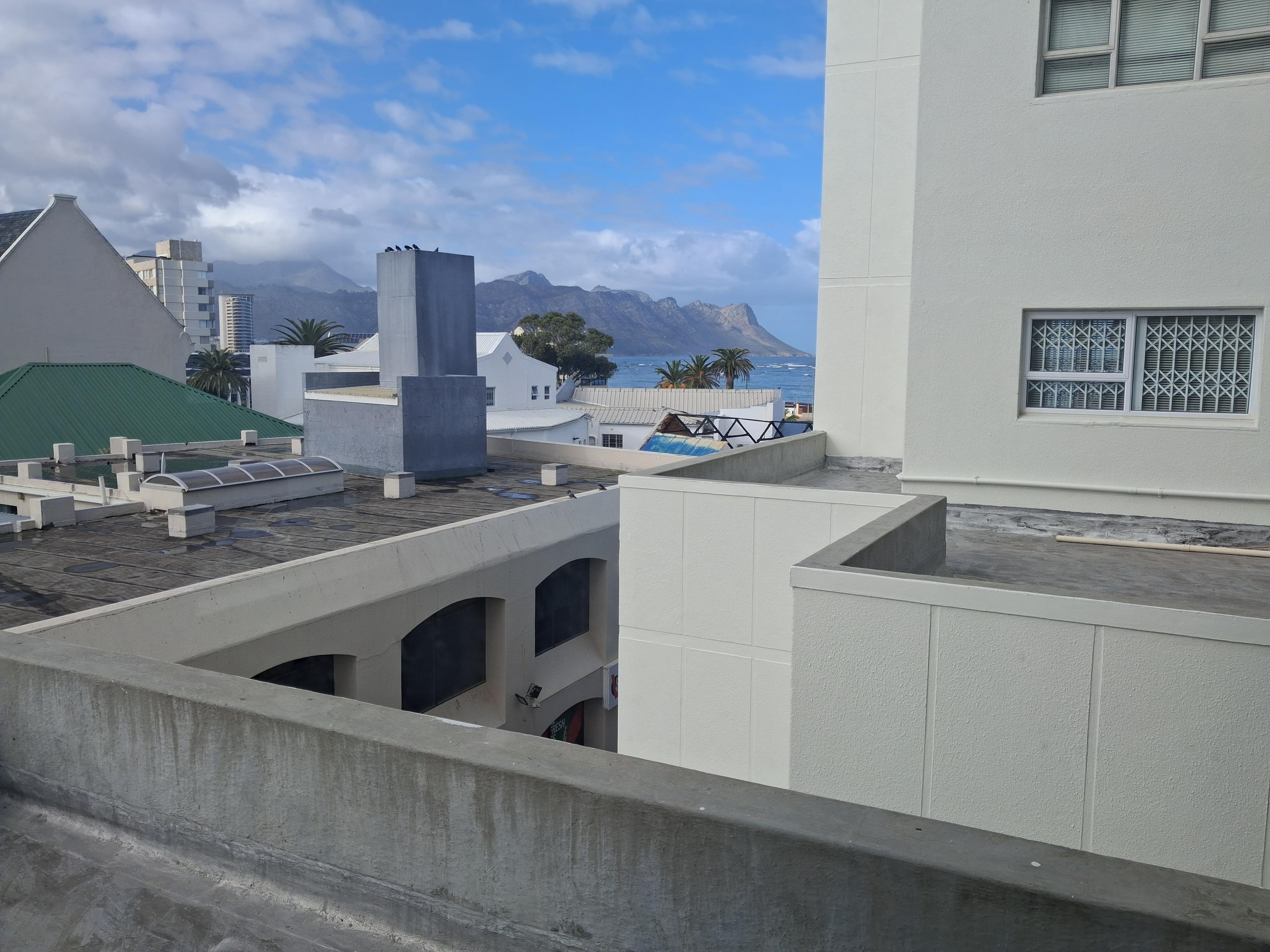 Image 3 of 6