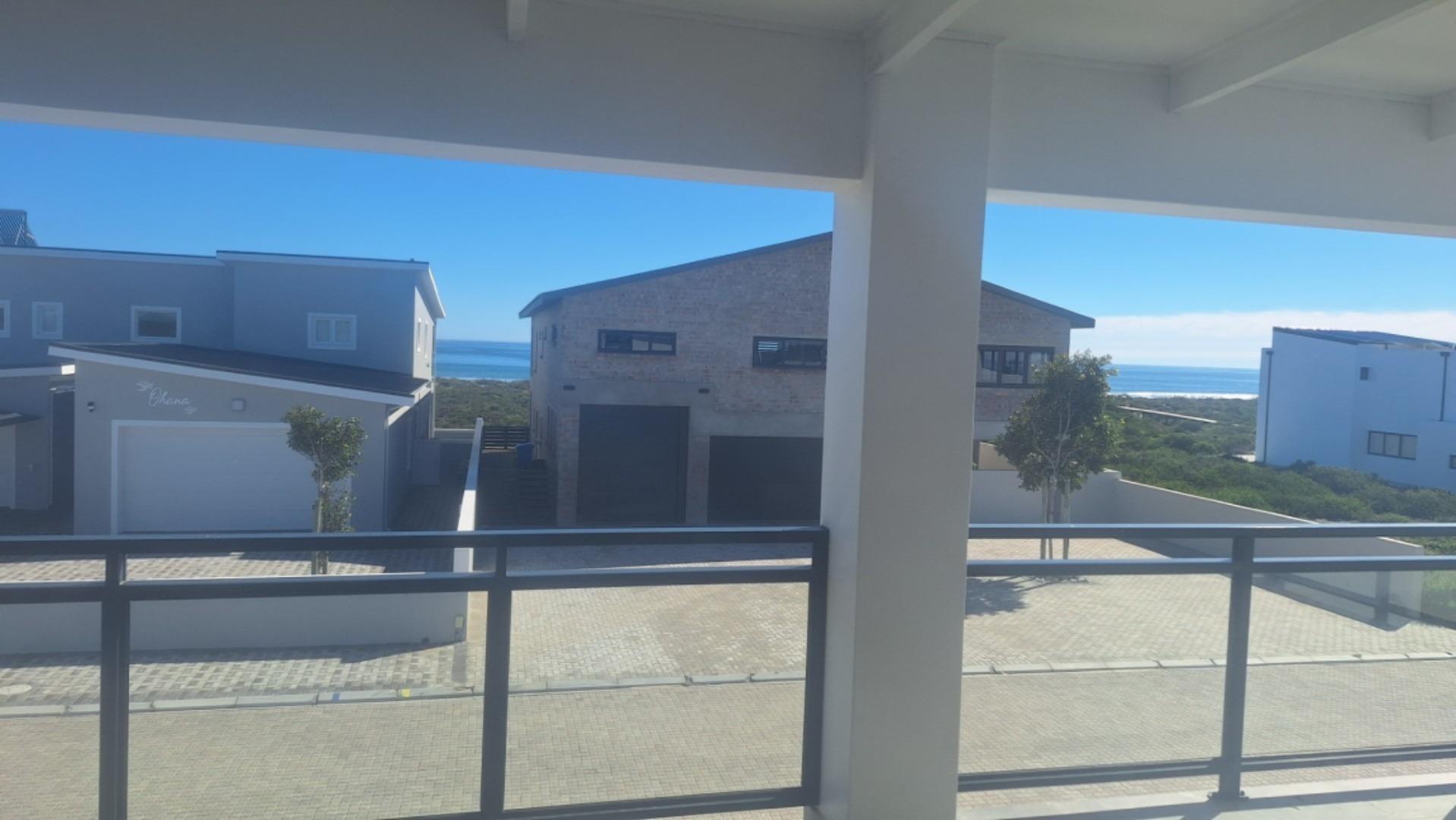 Image 2 of 6