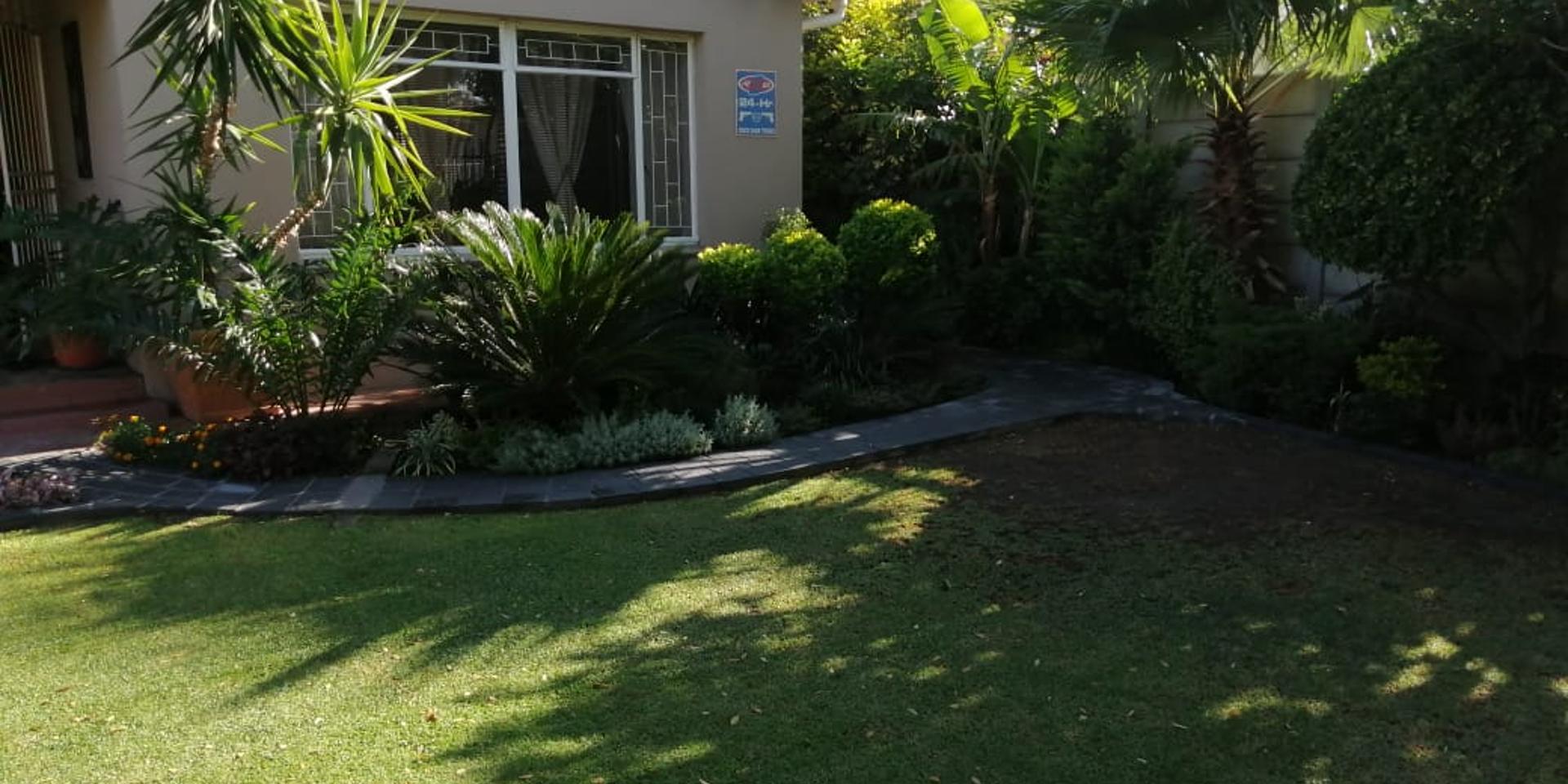Image 3 of 6