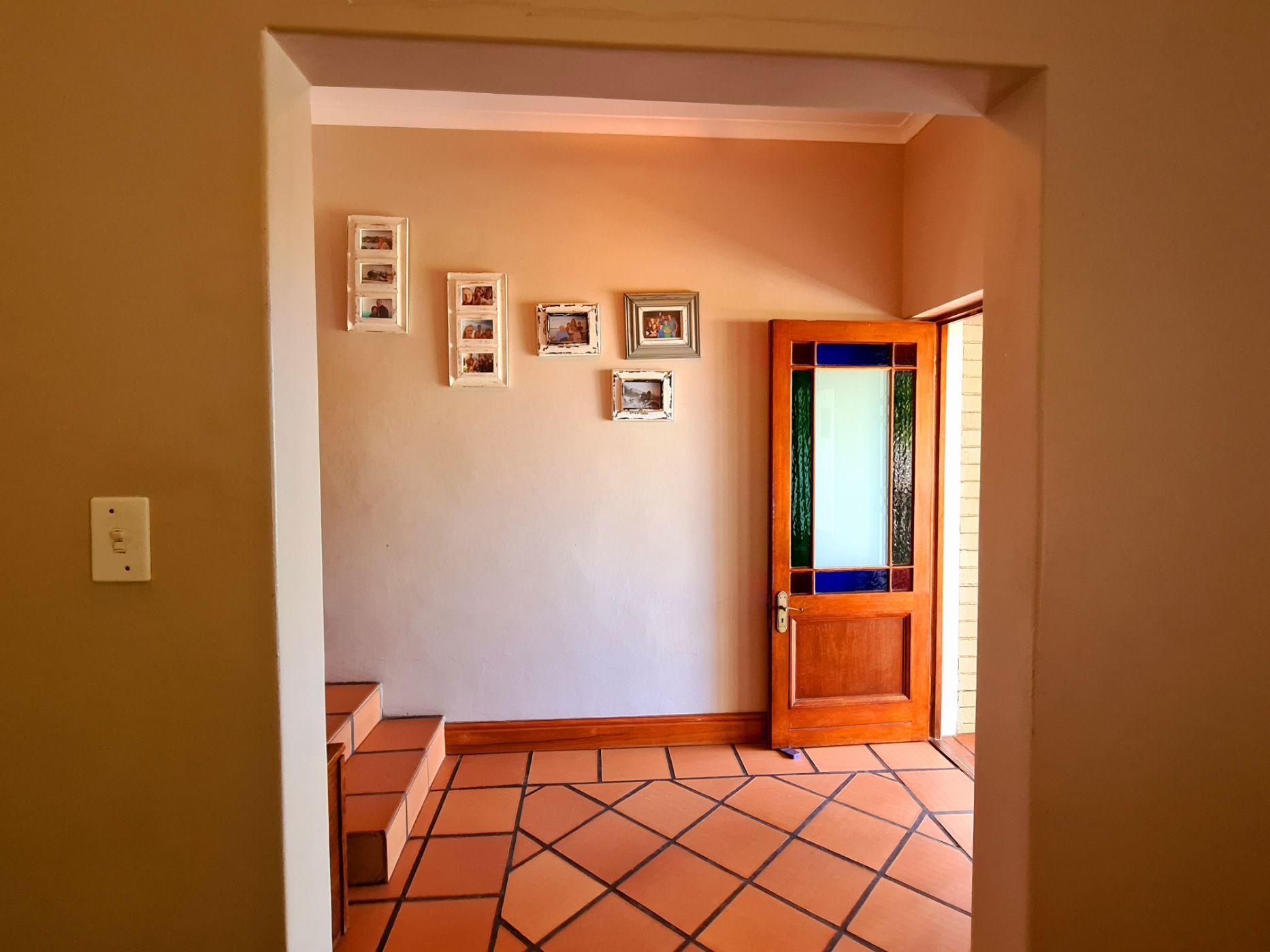 Image 3 of 6
