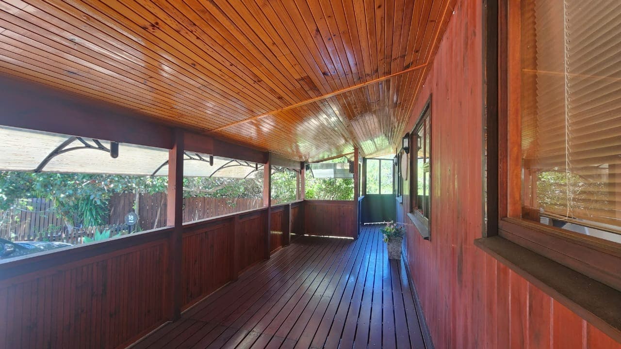 Image 3 of 6