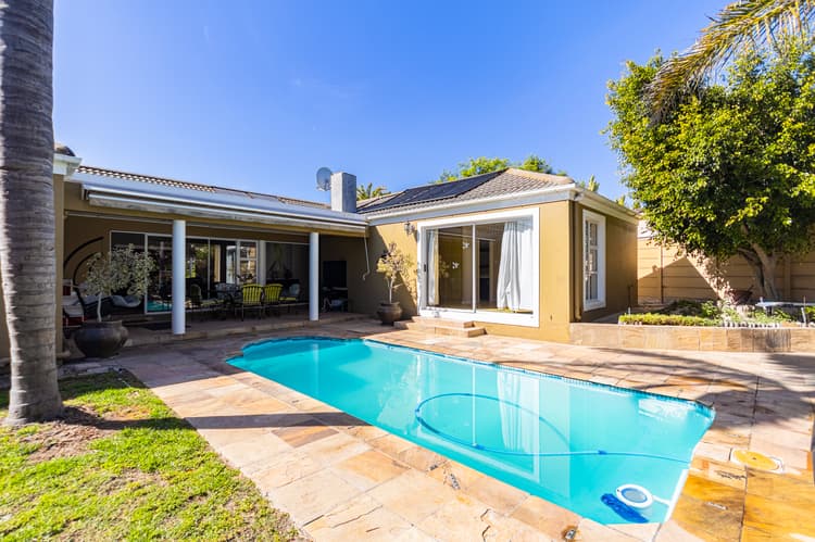 Main property image