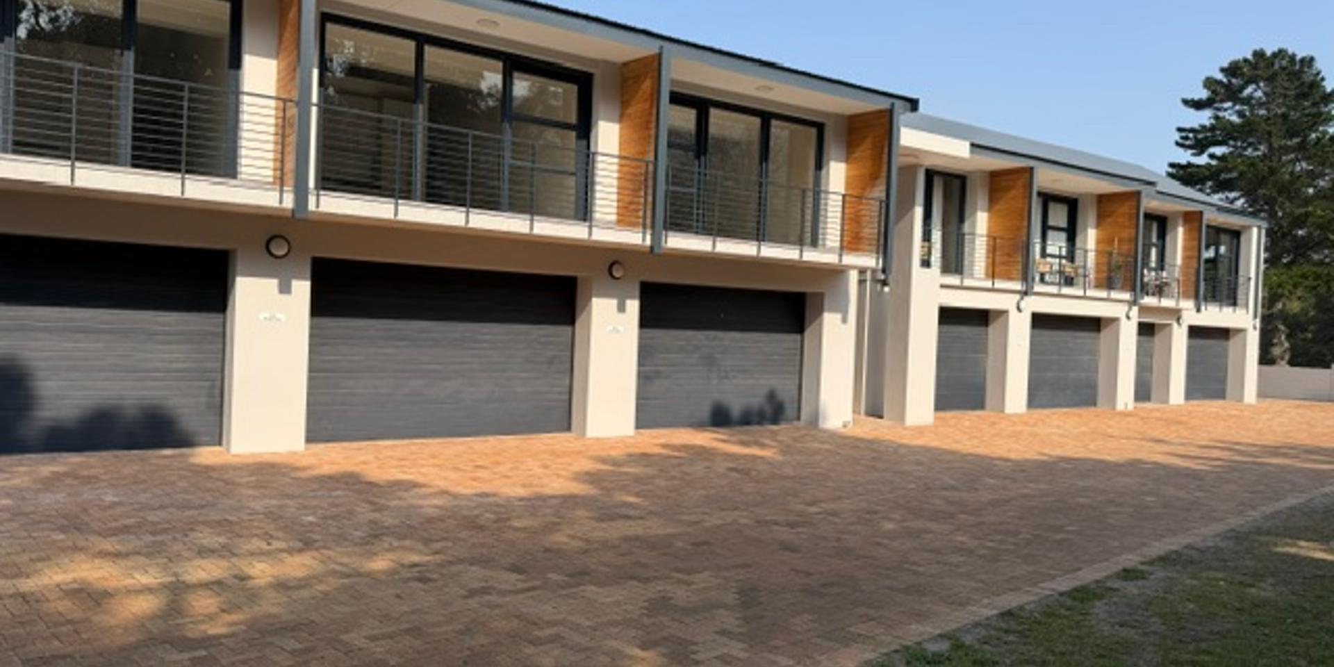 Image 2 of 6