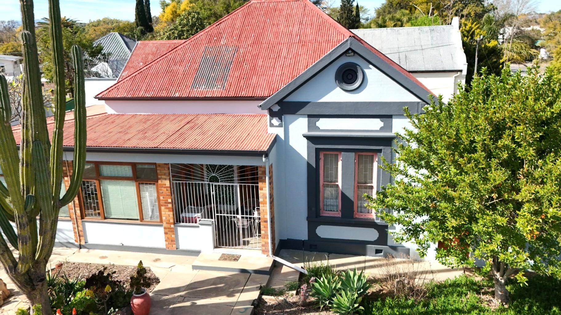 Image 2 of 6