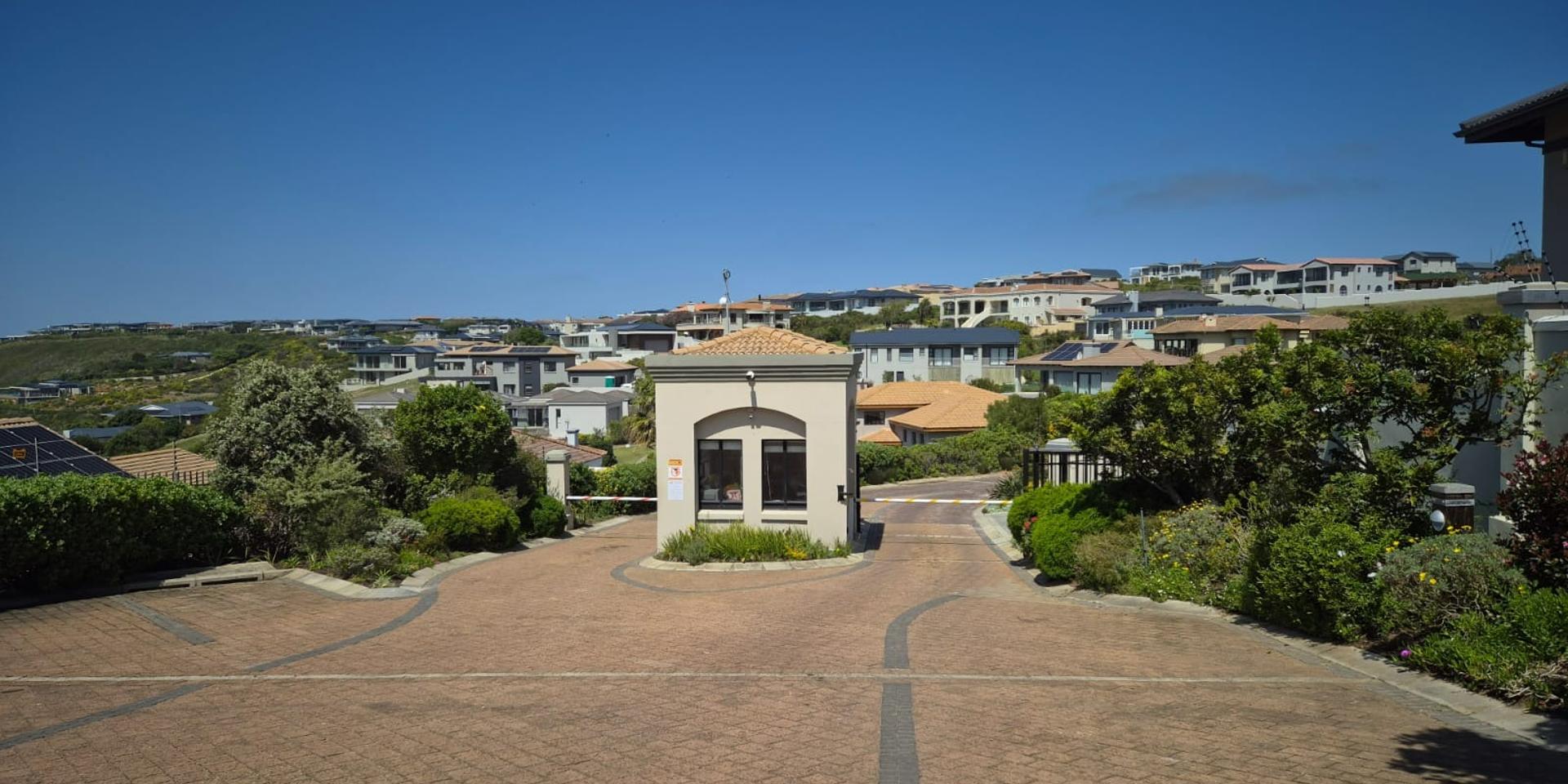 Image 2 of 6