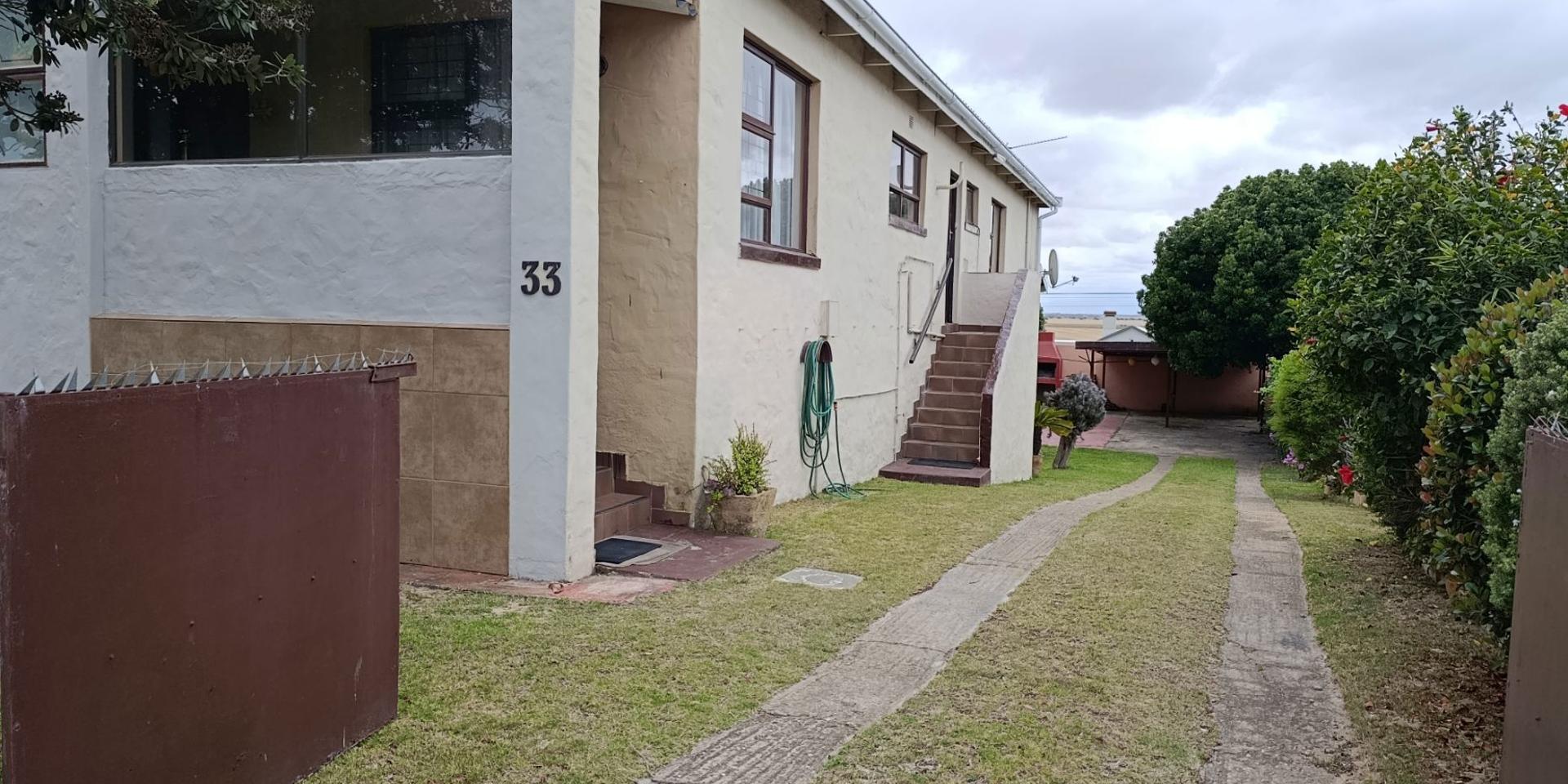 Image 3 of 6