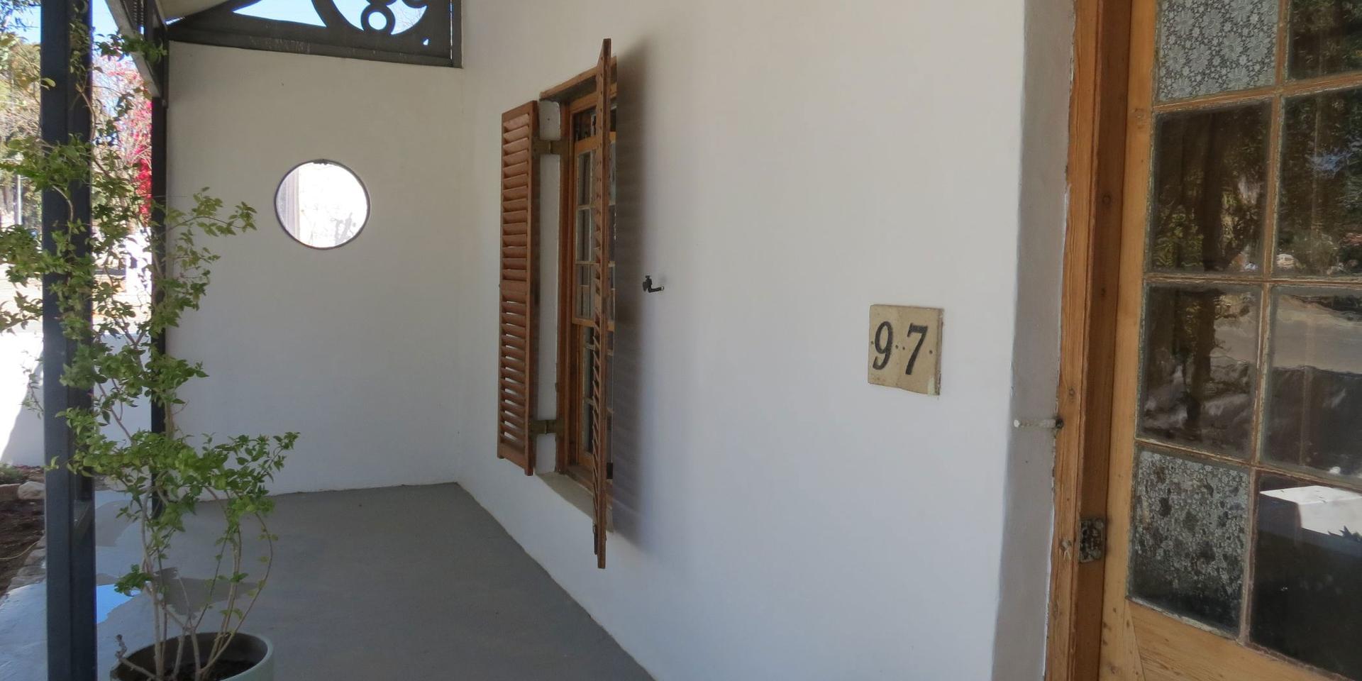 Image 3 of 6