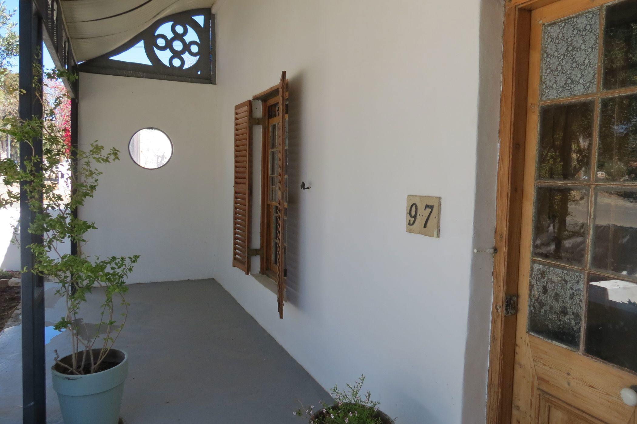 Image 3 of 6