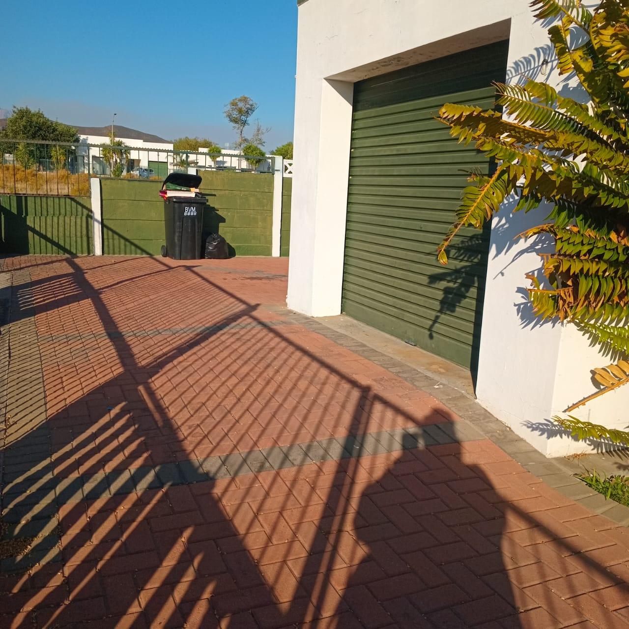 Image 5 of 6