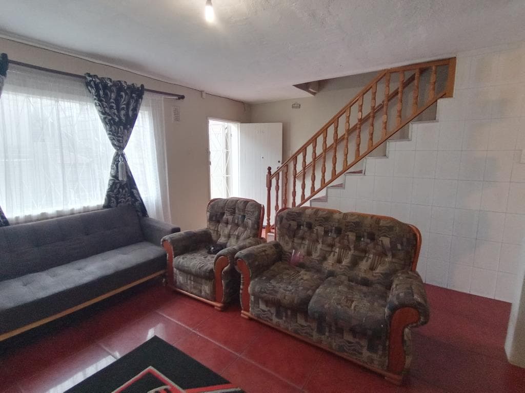 Image 4 of 6