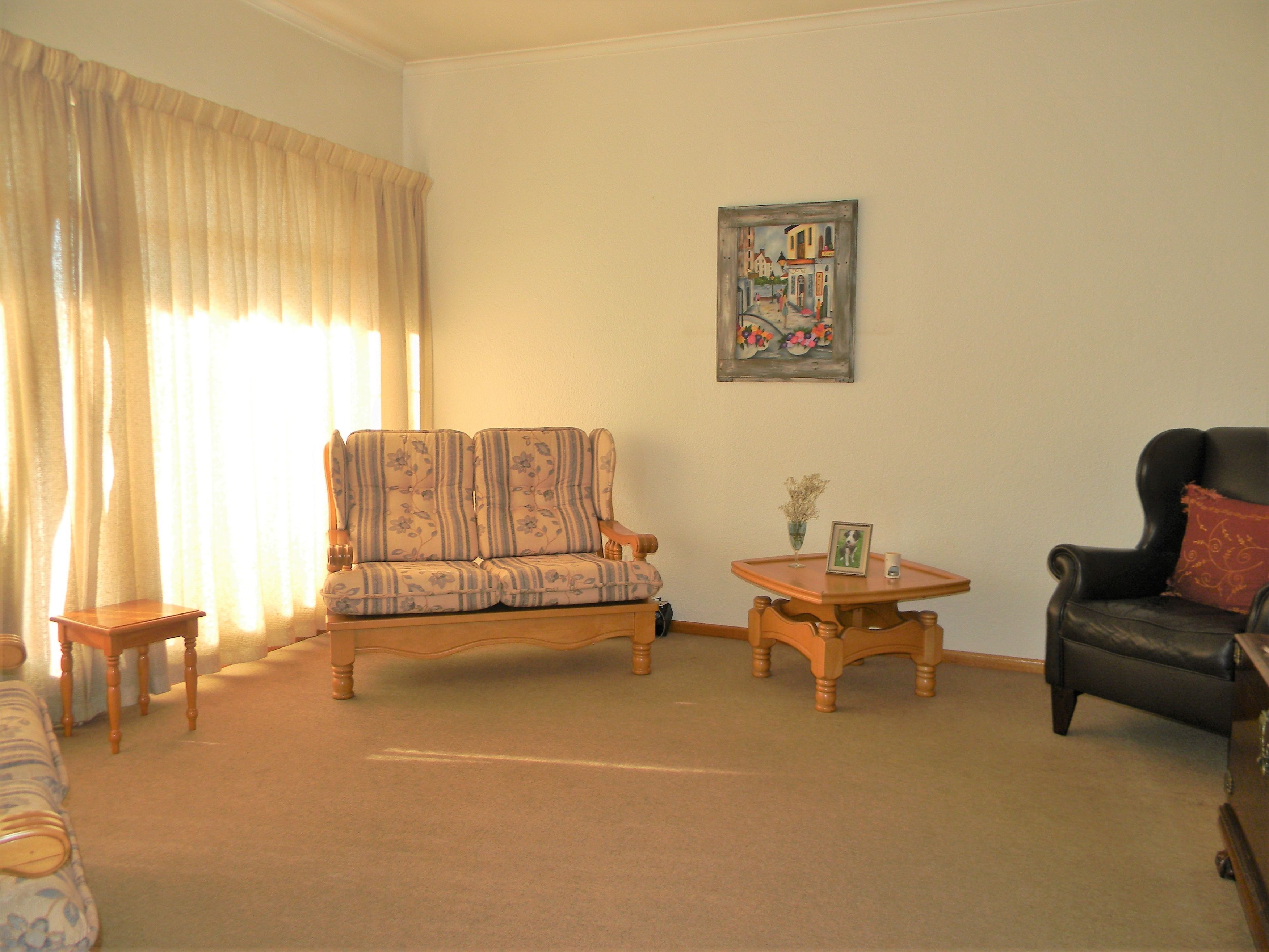 Image 2 of 6