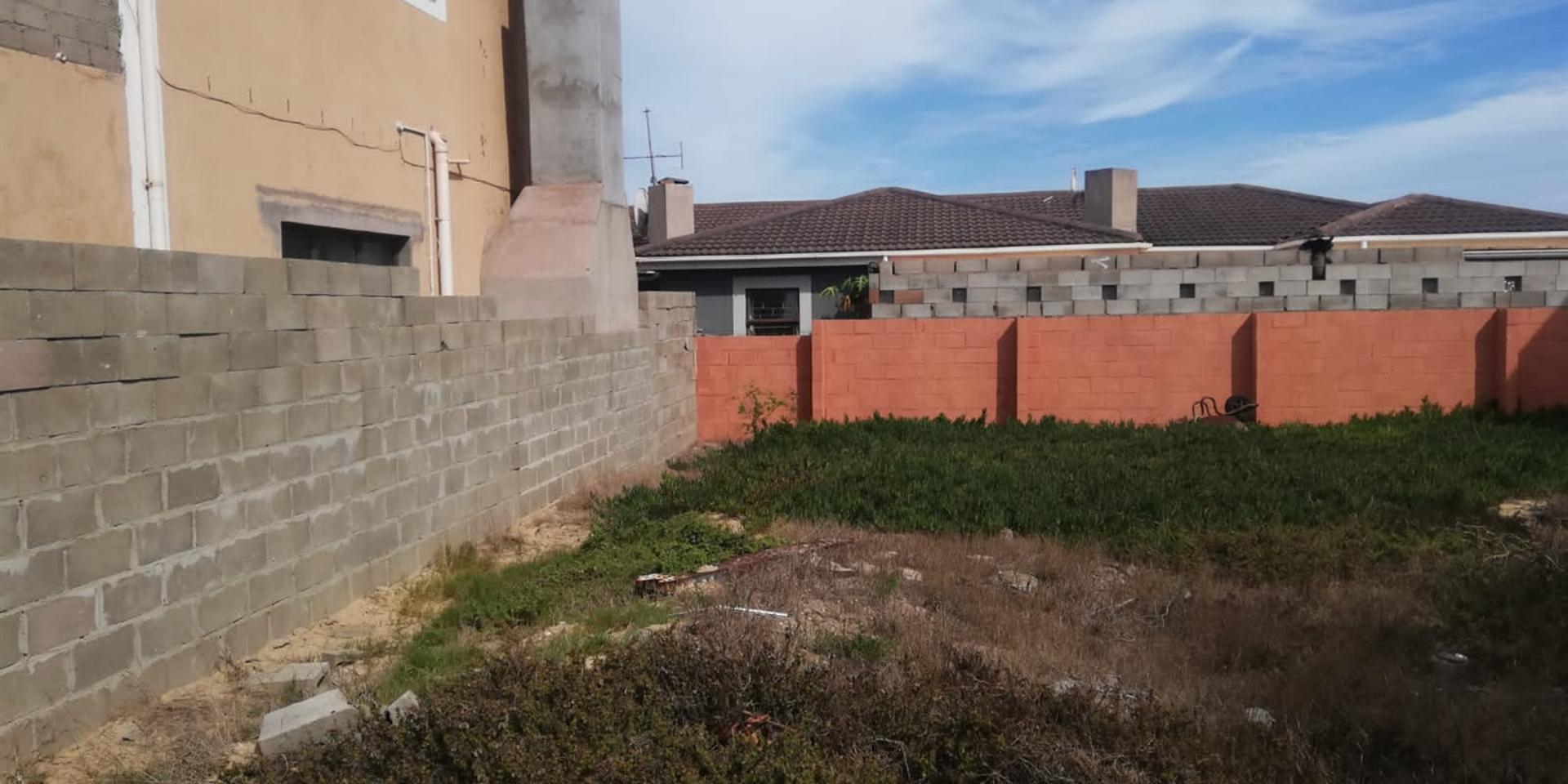 Image 3 of 6