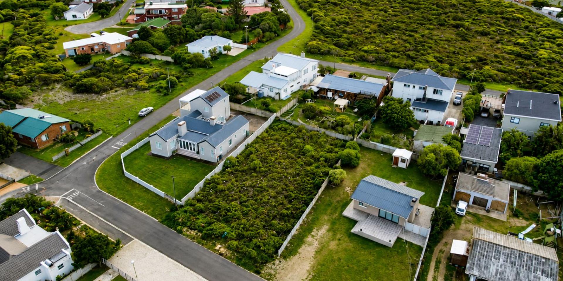 Image 4 of 6