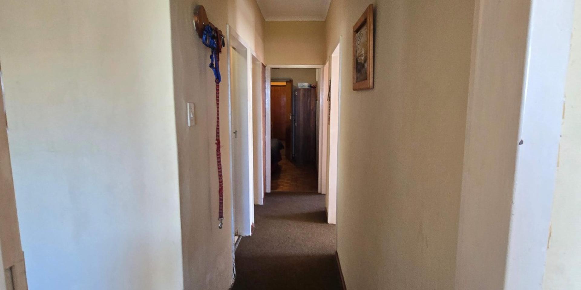 Image 5 of 6