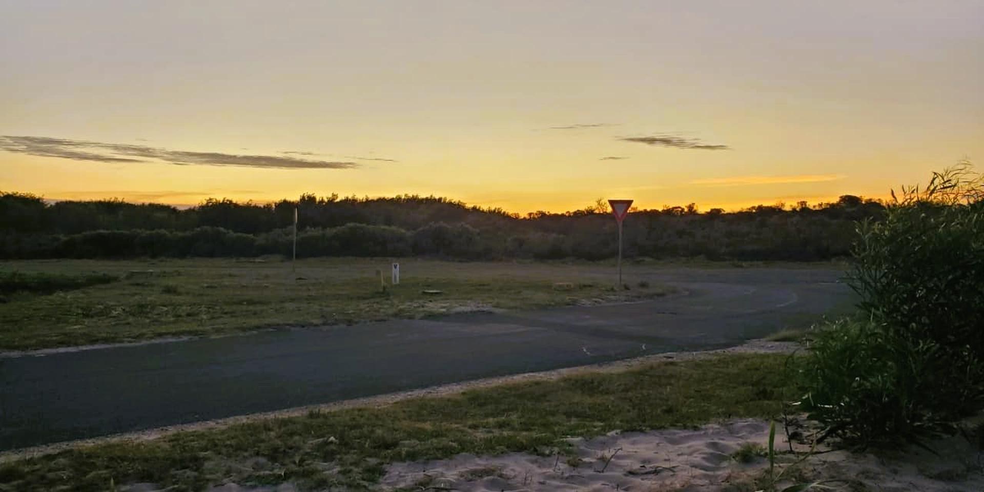 Image 4 of 6