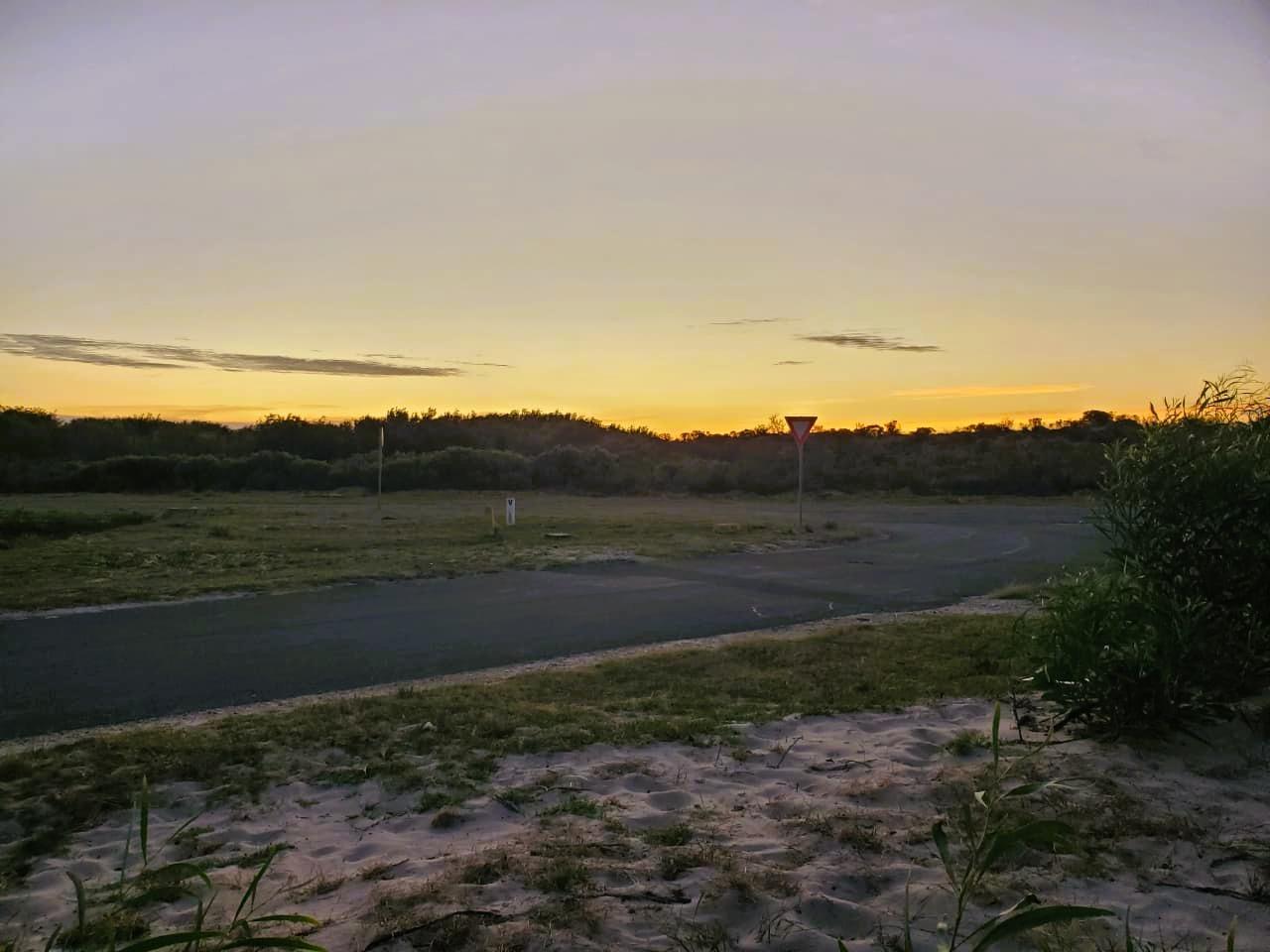 Image 4 of 6