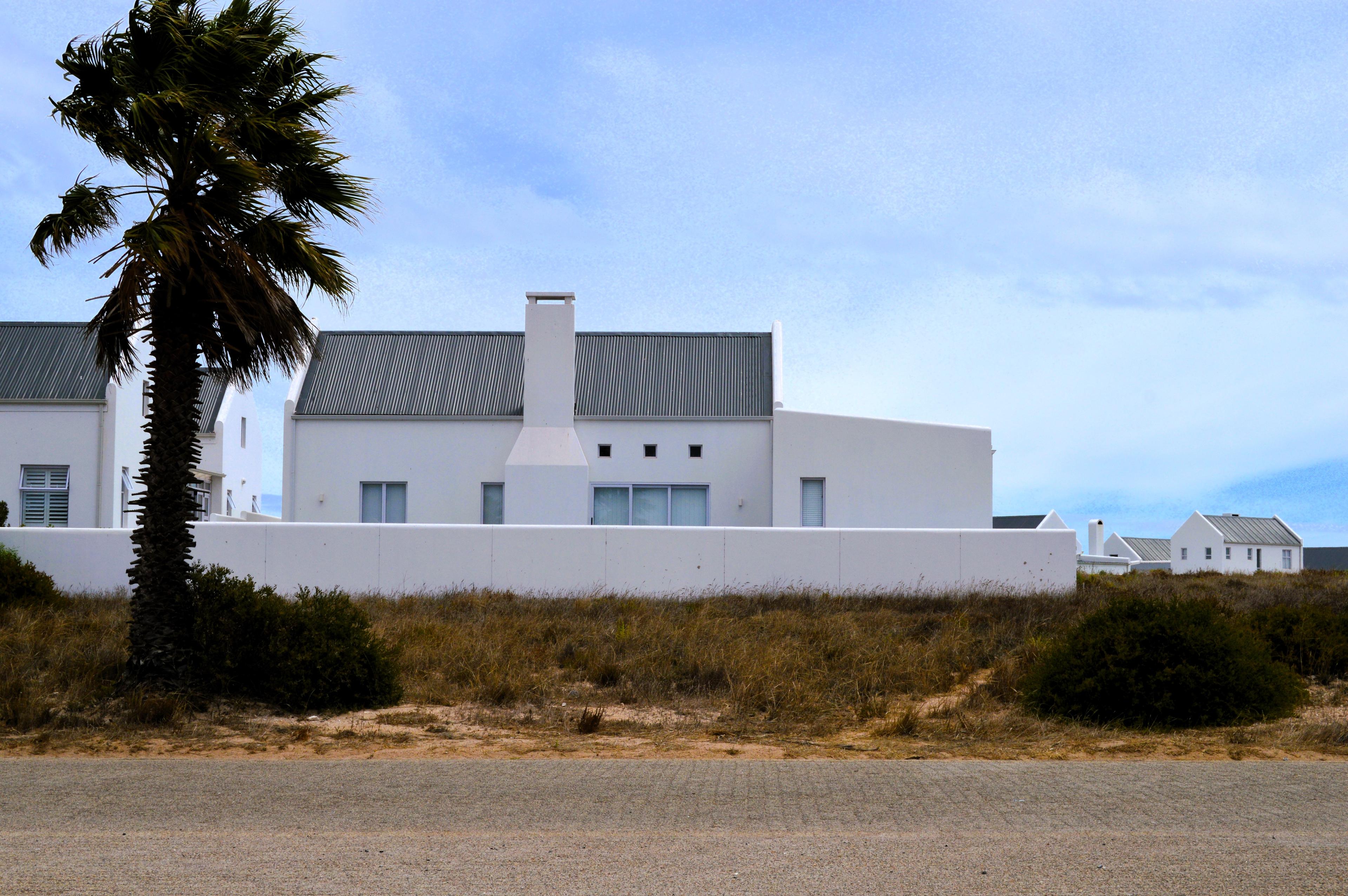 Image 2 of 6