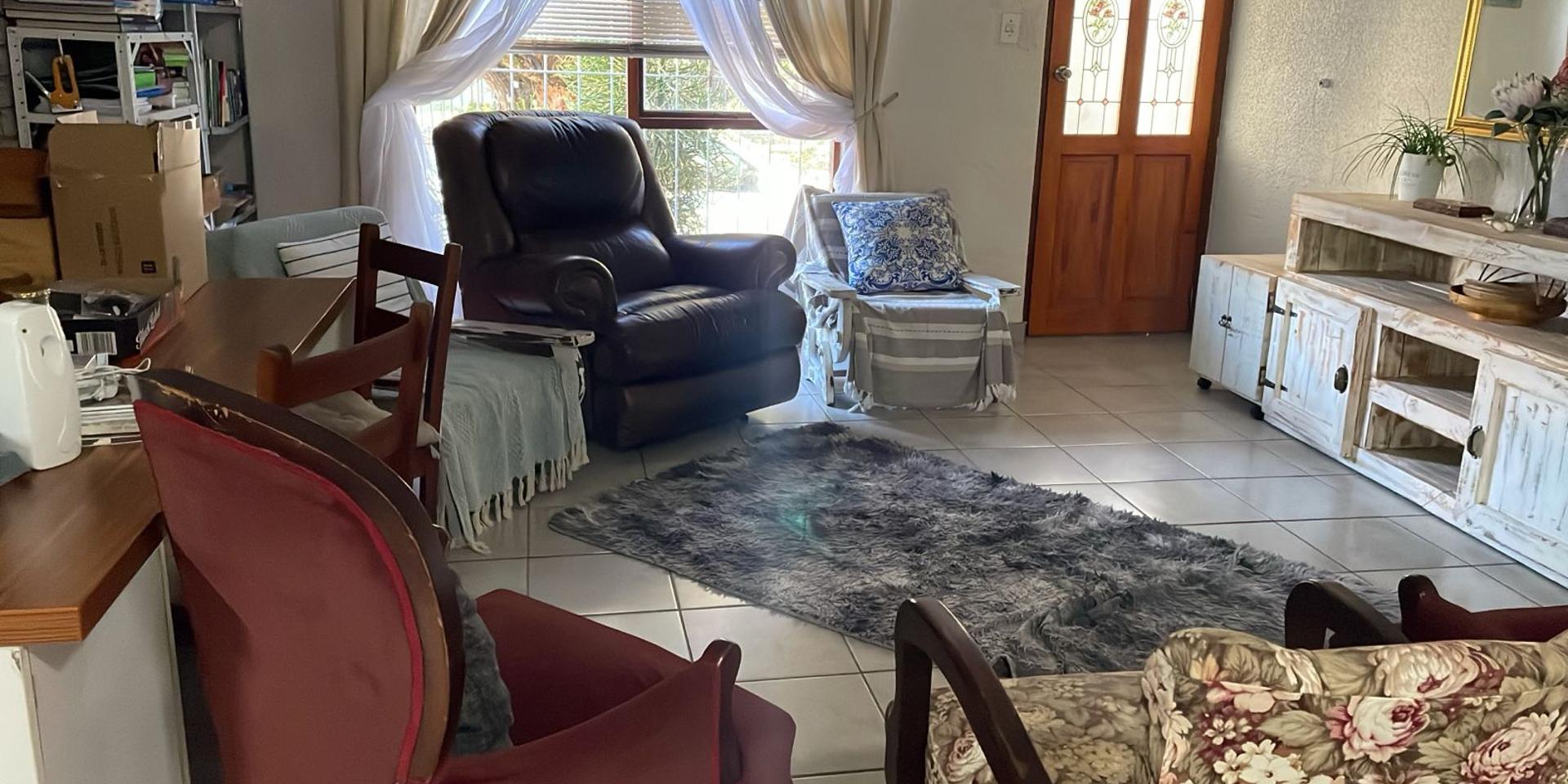 Image 4 of 6