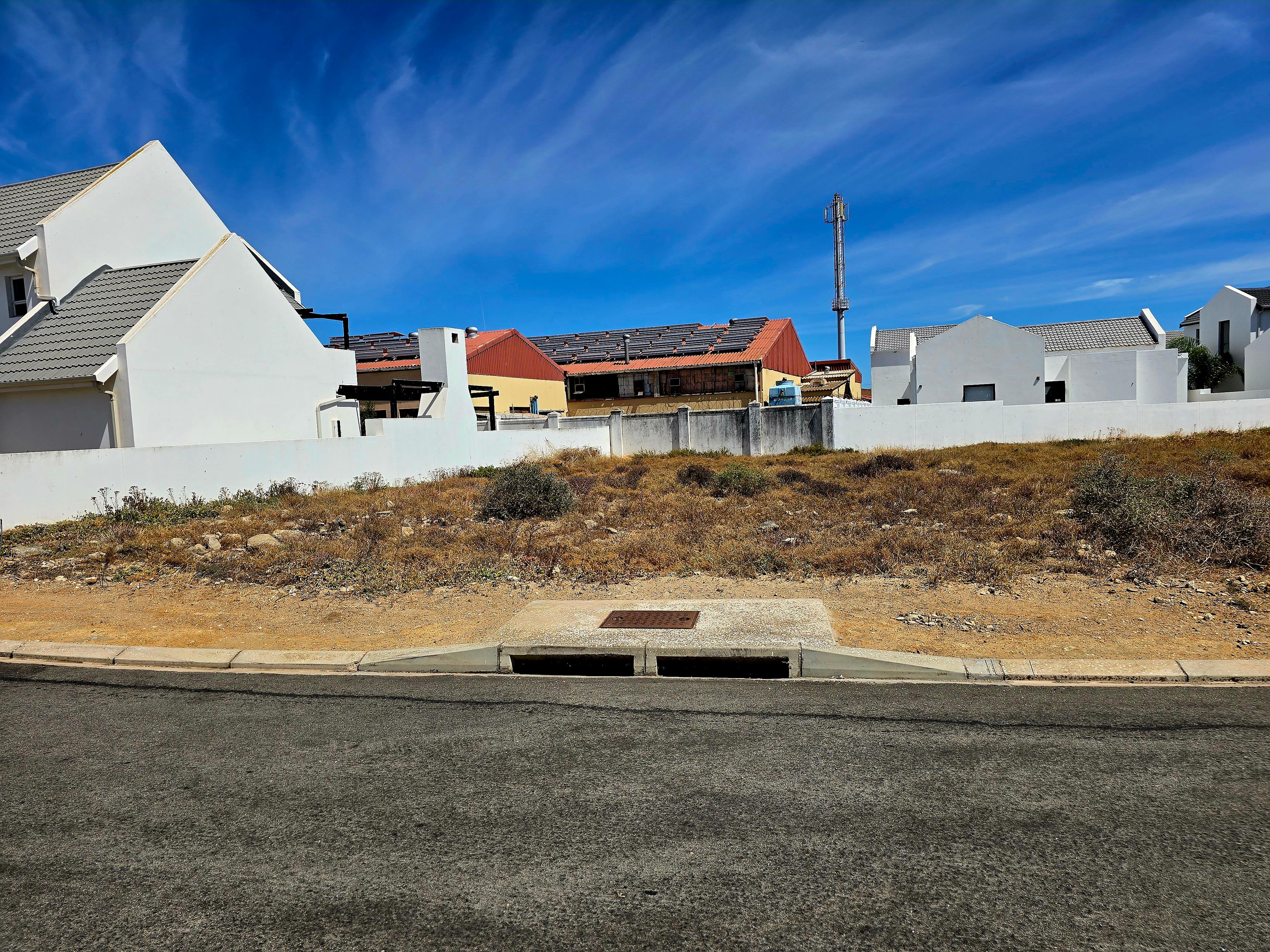 Image 2 of 6