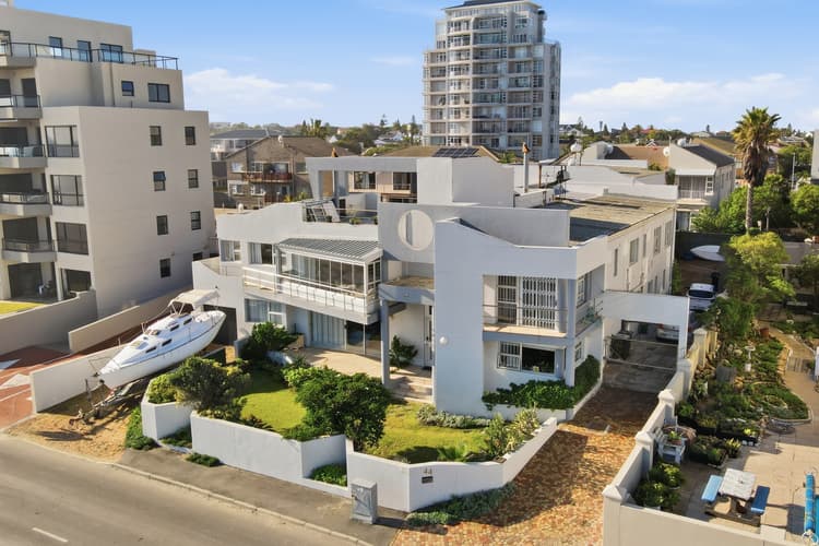 Main property image