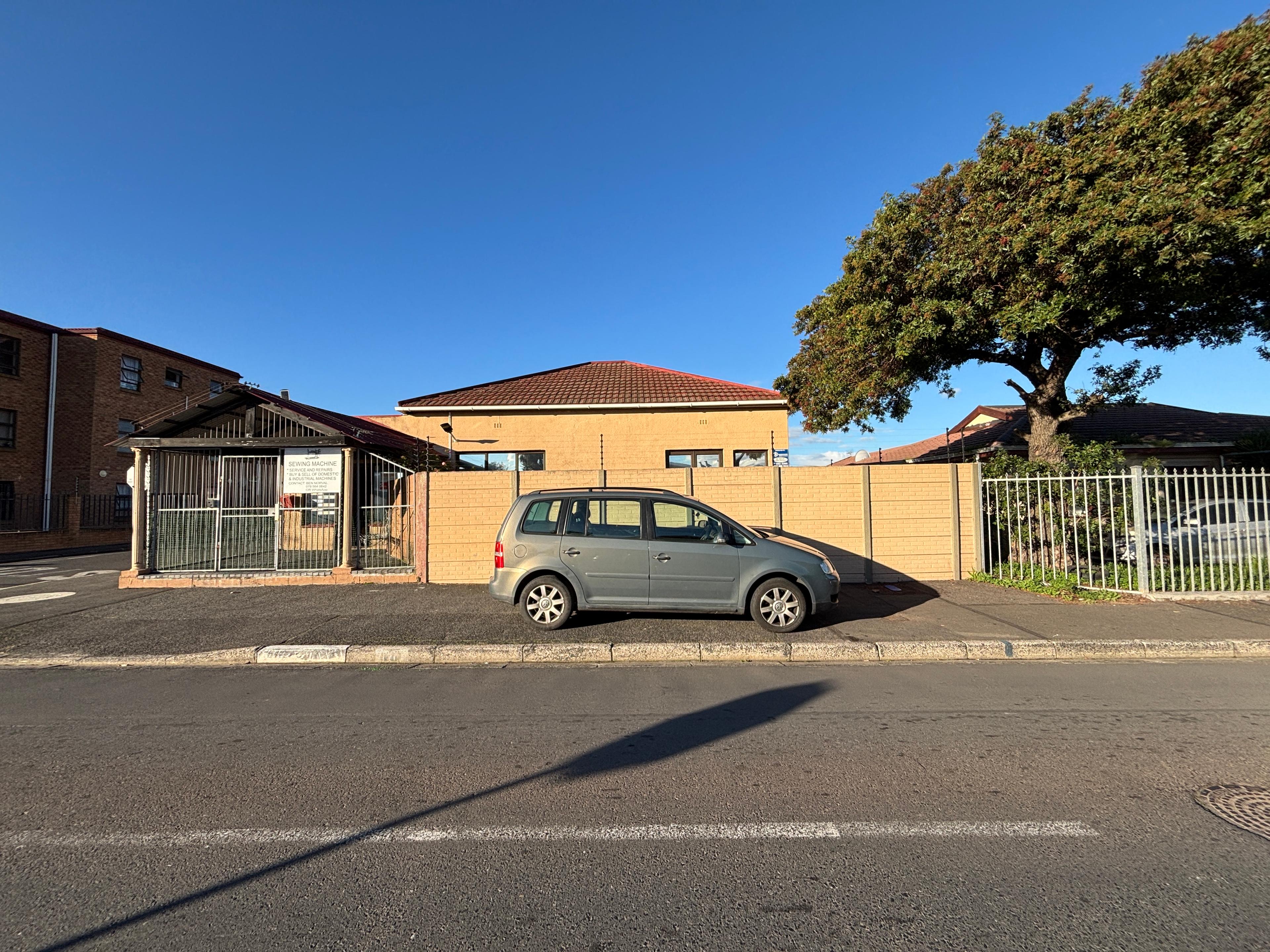 Image 1 of 6